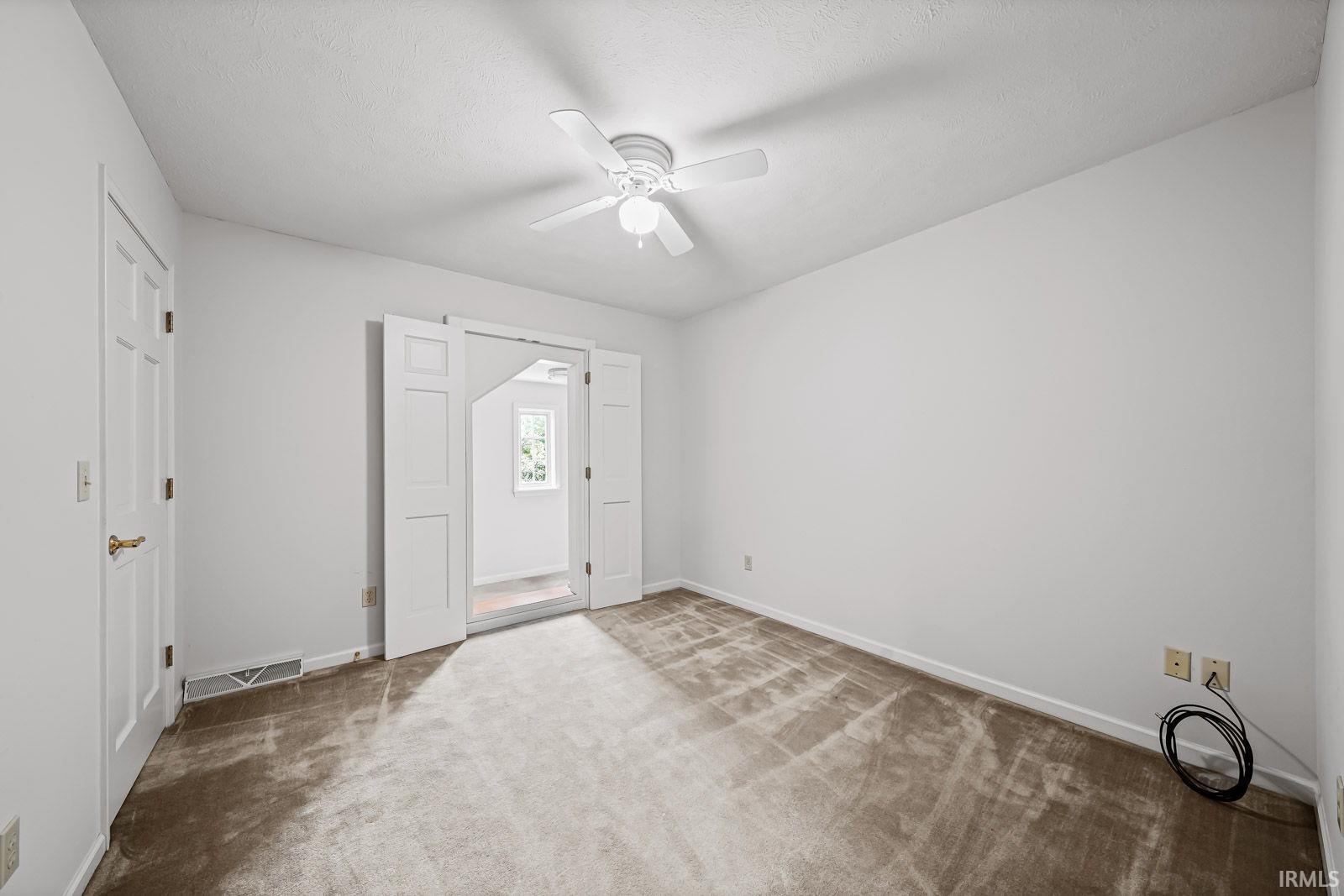 51340 Lake Pointe