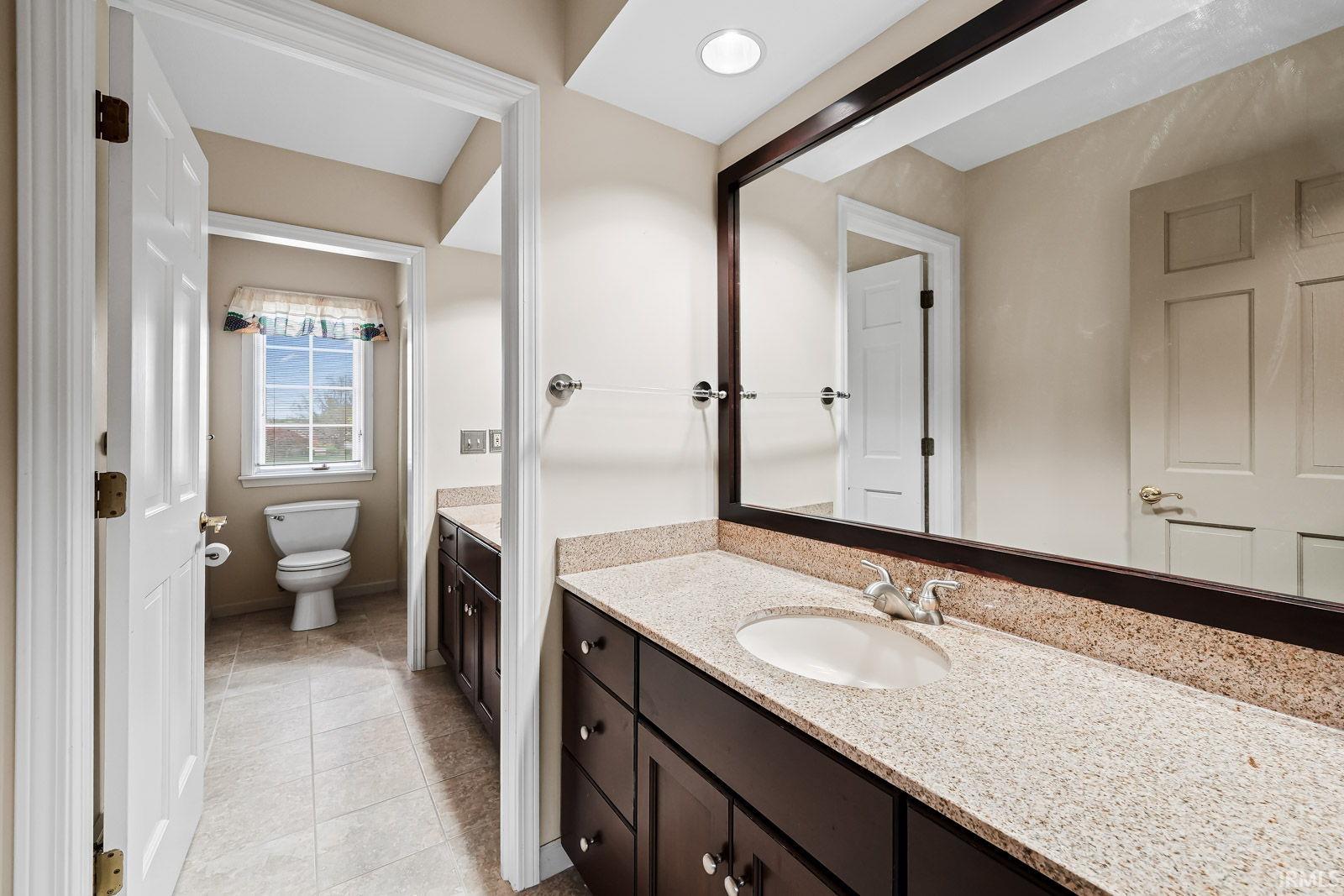 51340 Lake Pointe