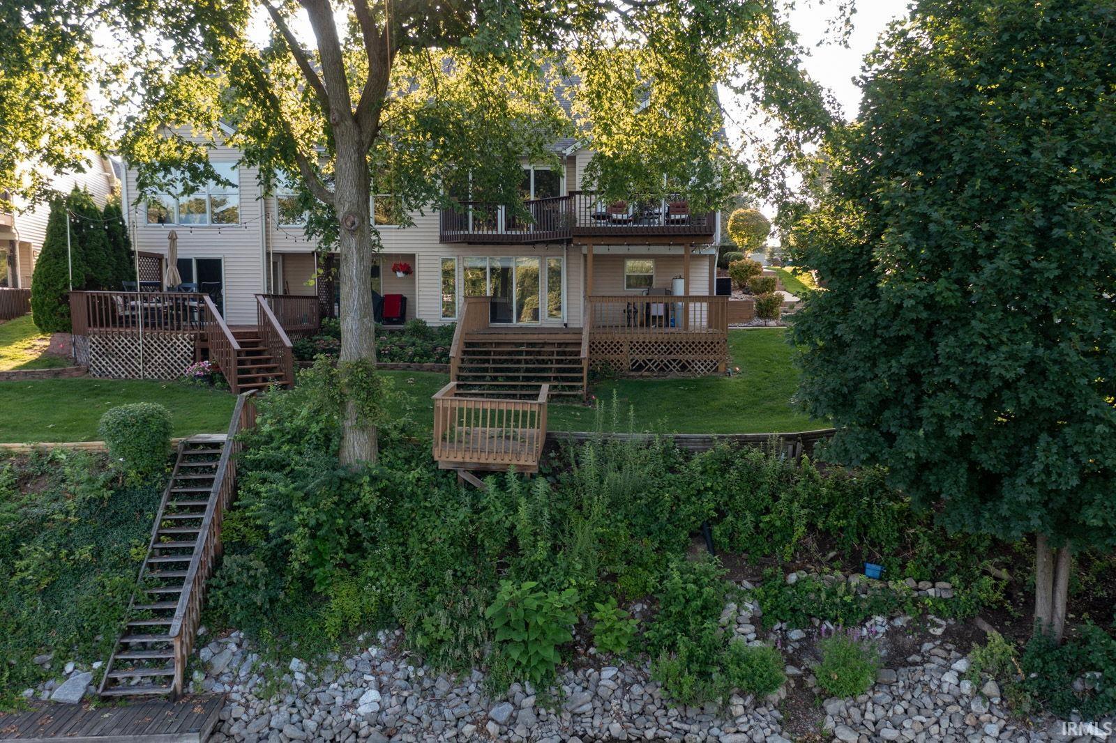812 Maple