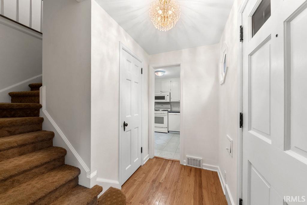 1344 Sunnymede