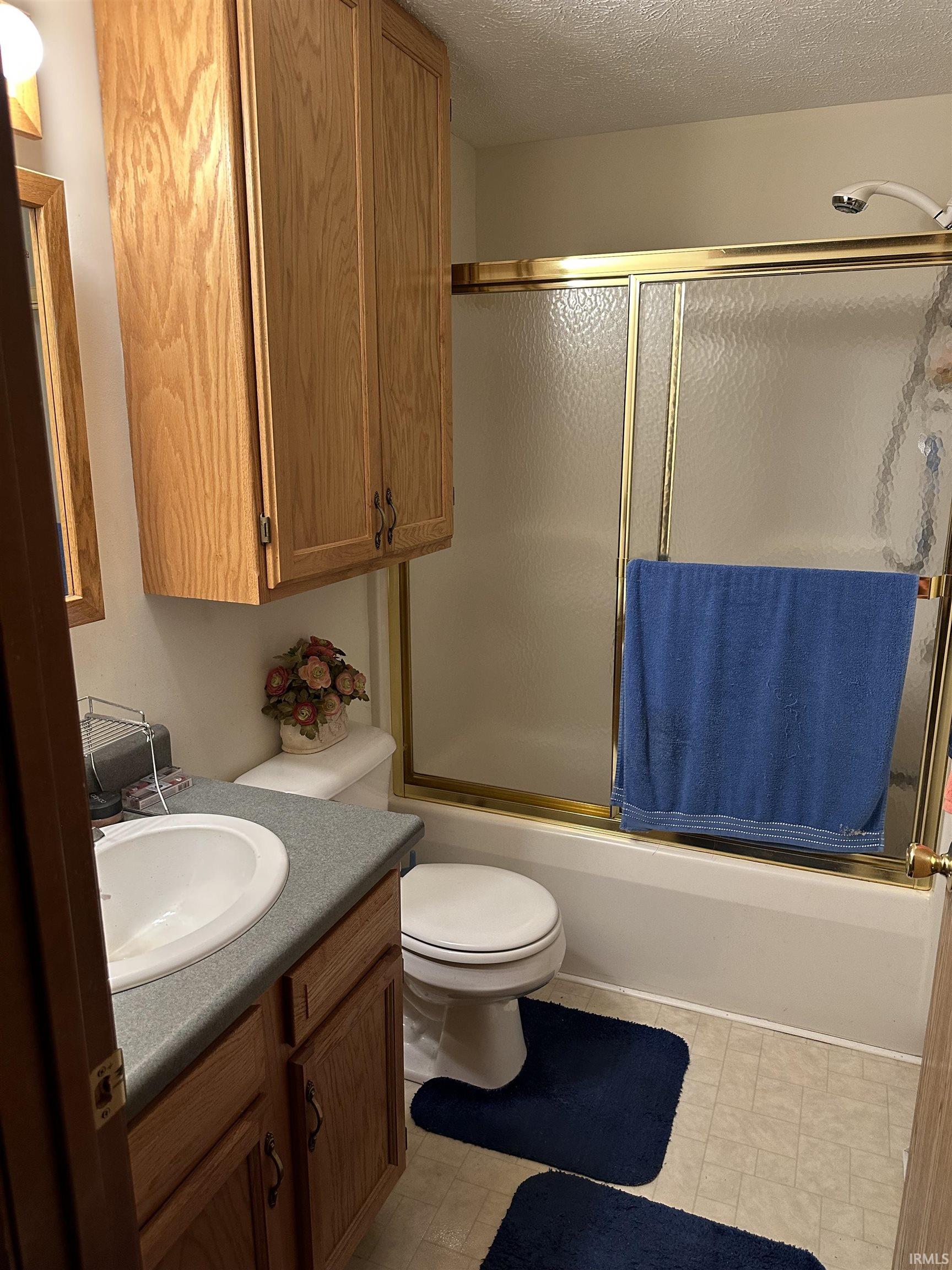 1770 485 East