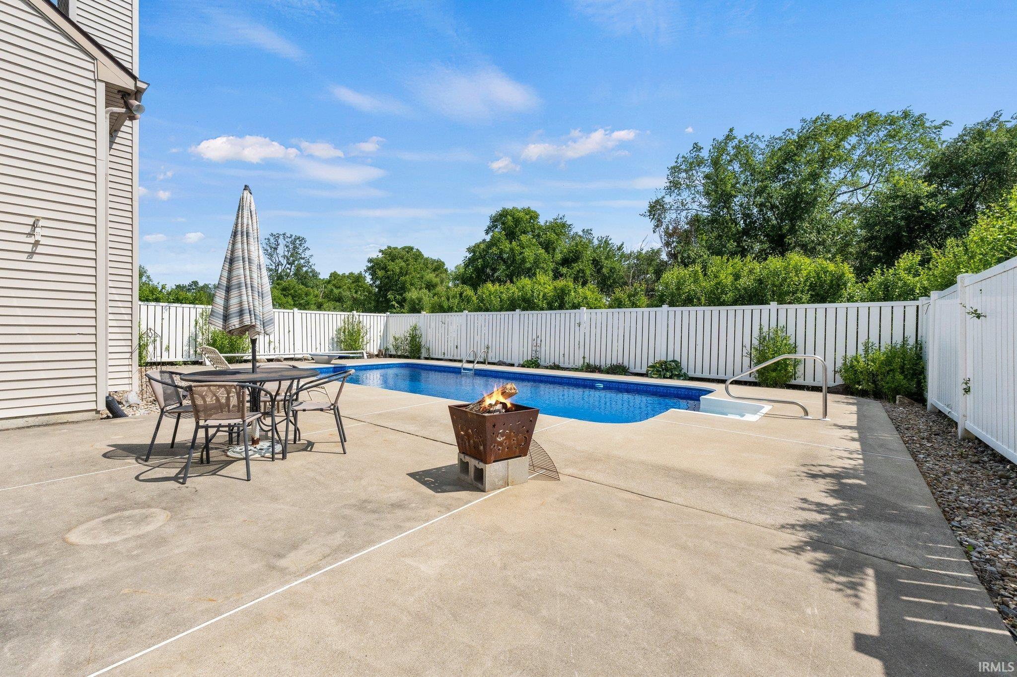 17313 Juniper