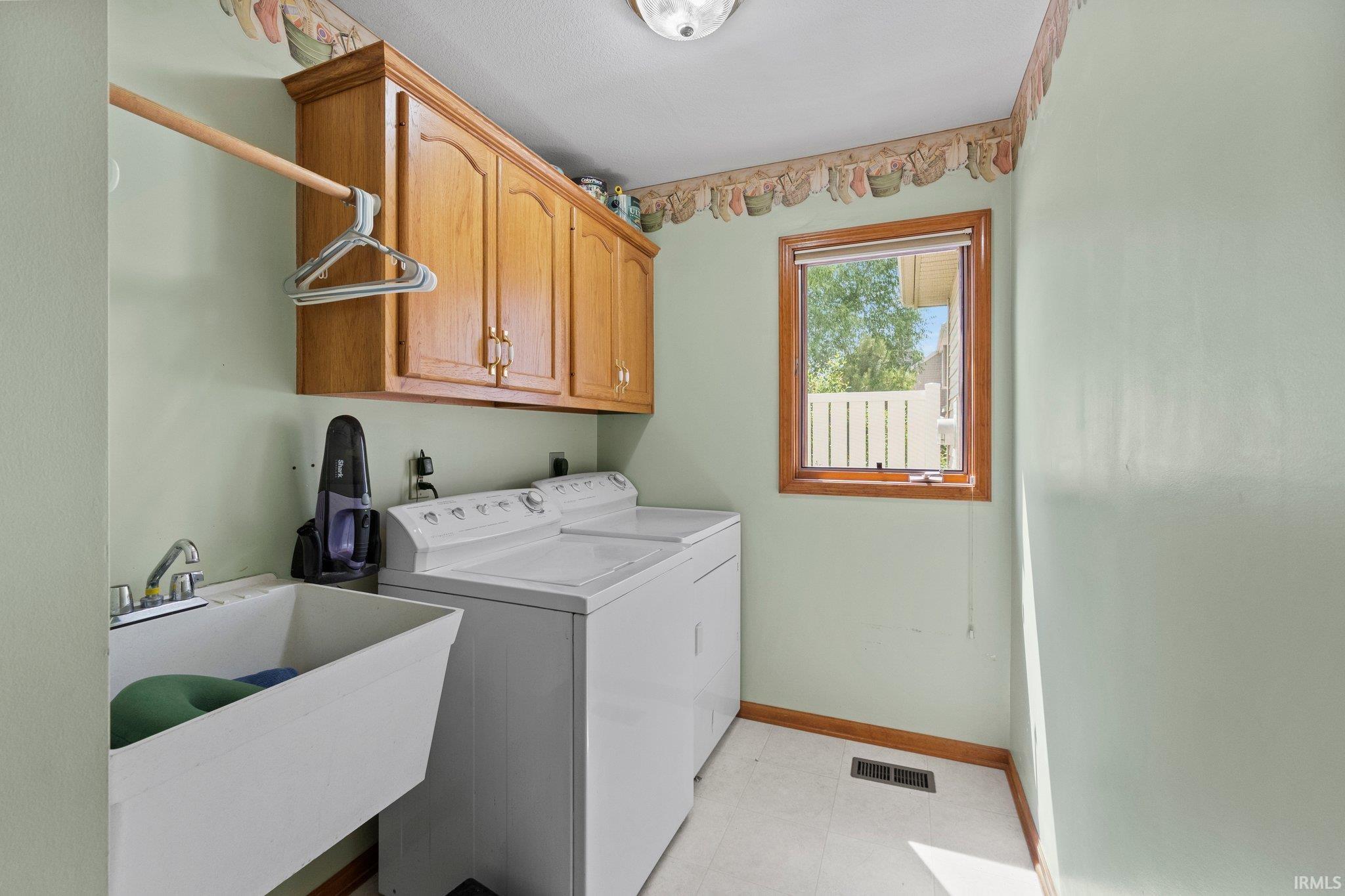 17313 Juniper