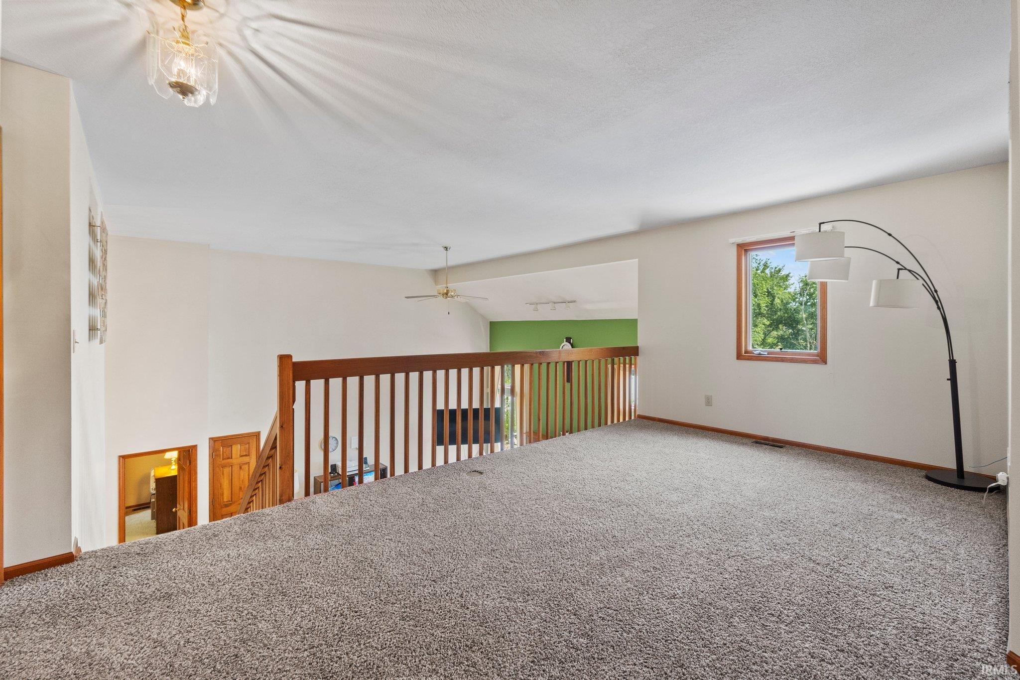 17313 Juniper