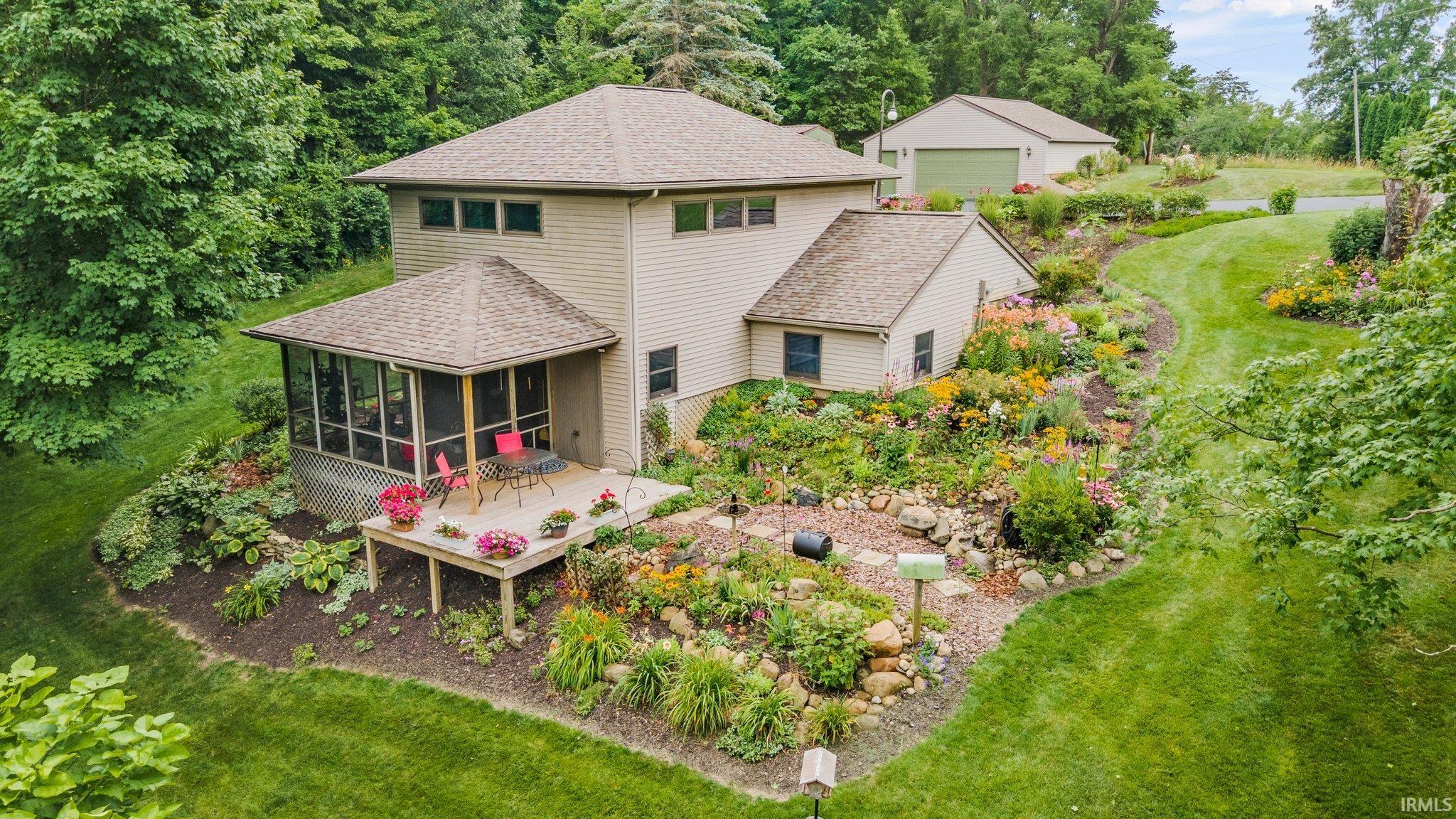 3720 Etna