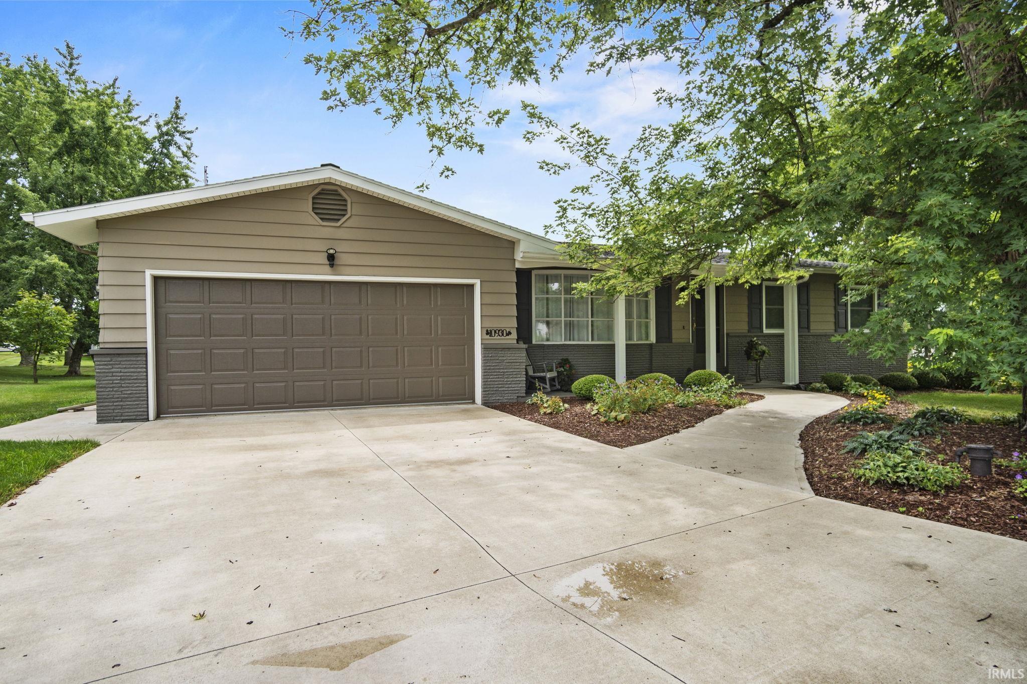 10930 Rosewood