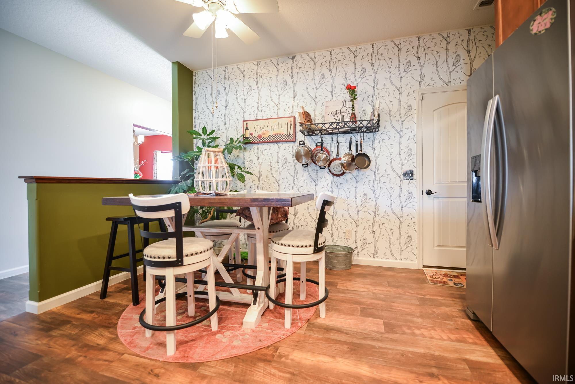1546 Glen Hollow