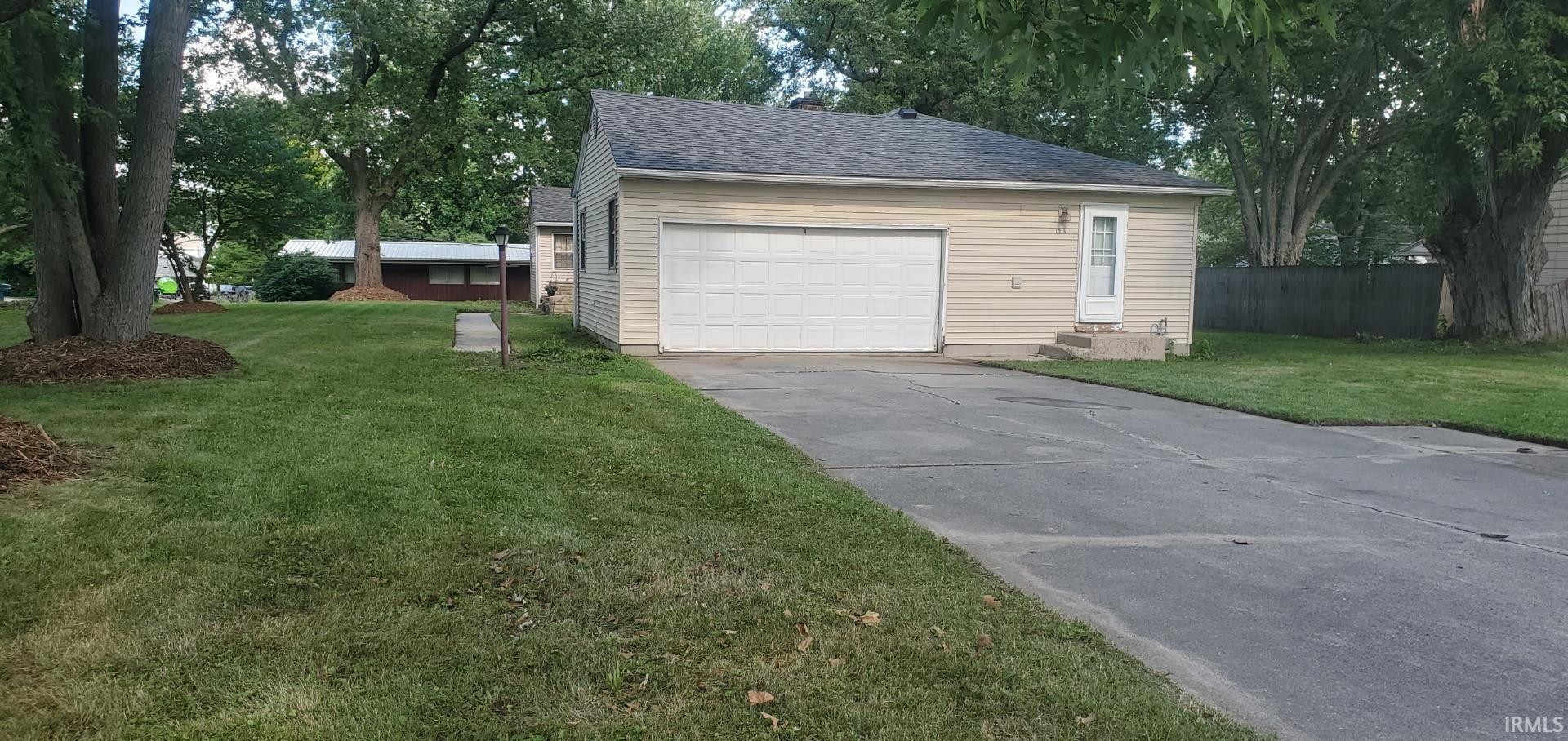 1316 Pinehurst