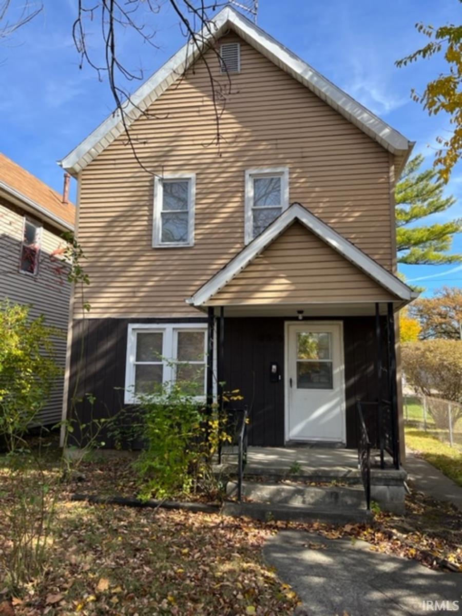 2535 Lafayette