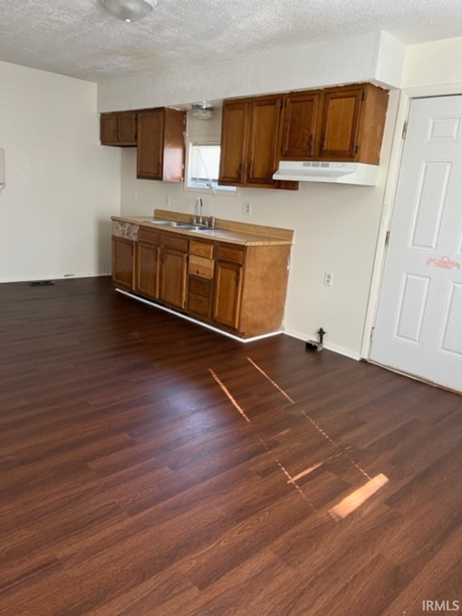2535 Lafayette
