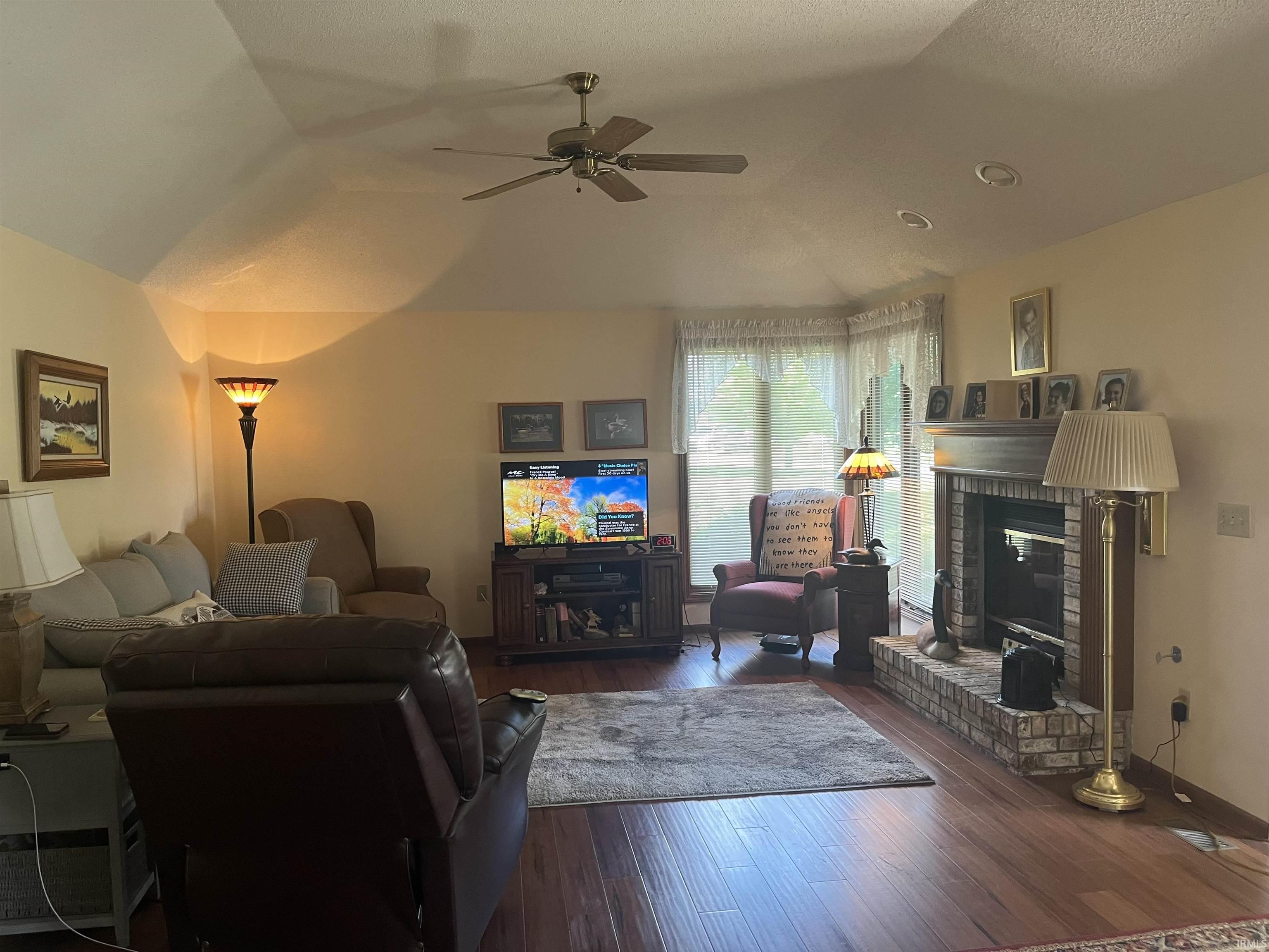 7933 Harrisburg