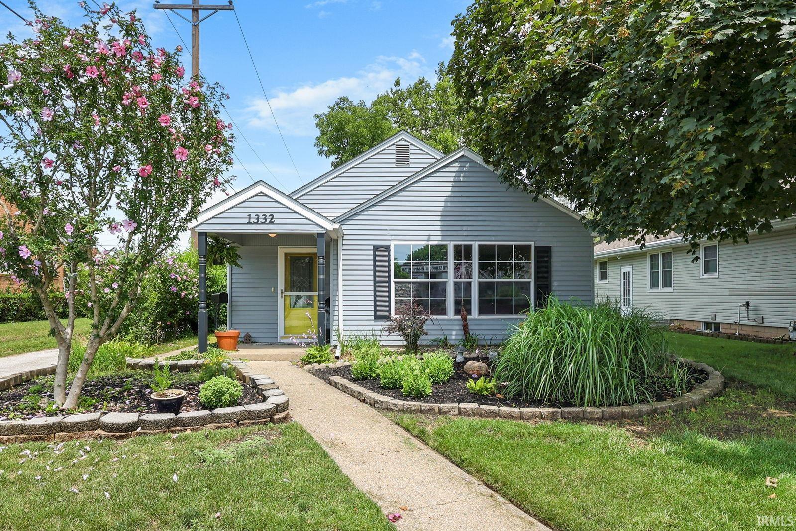 1332 Mishawaka