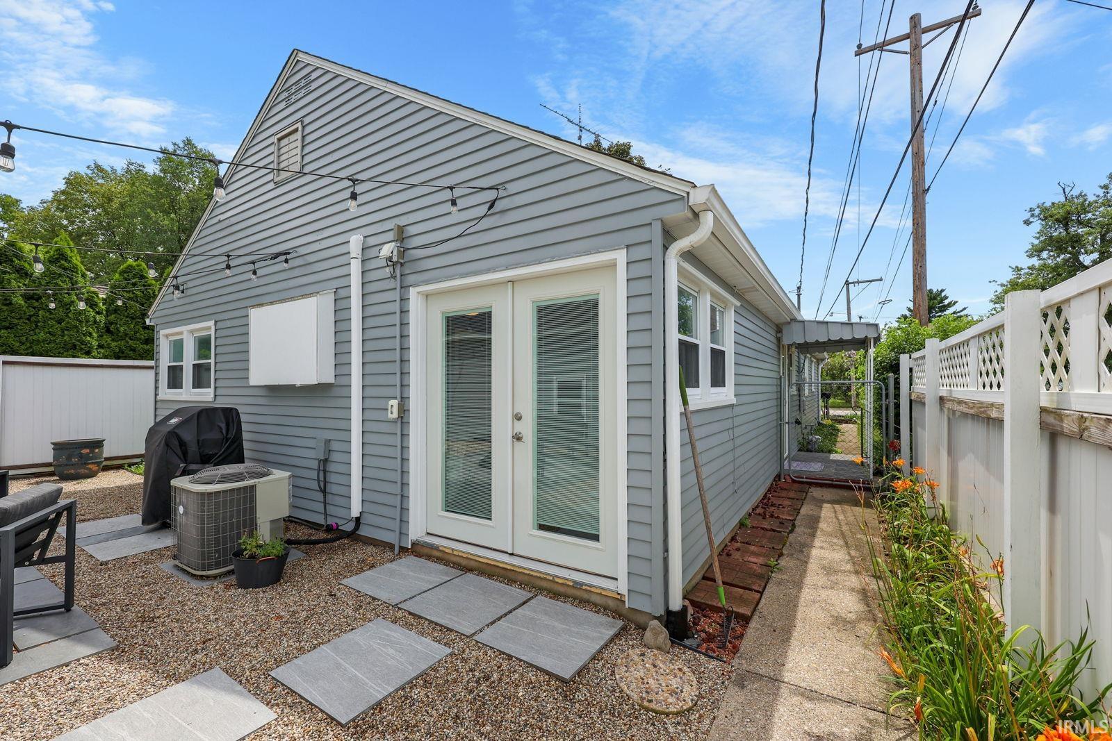 1332 Mishawaka
