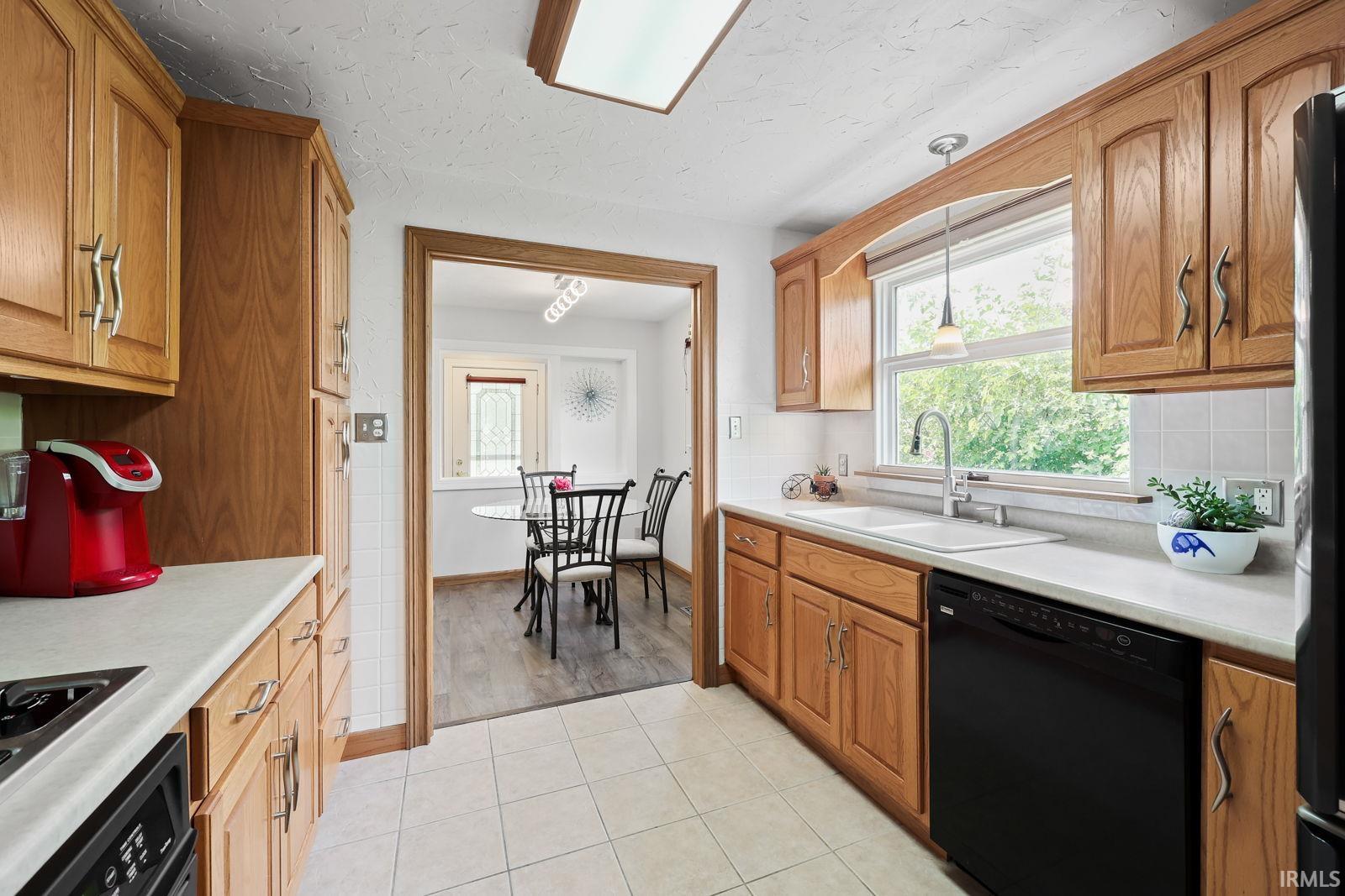 1332 Mishawaka