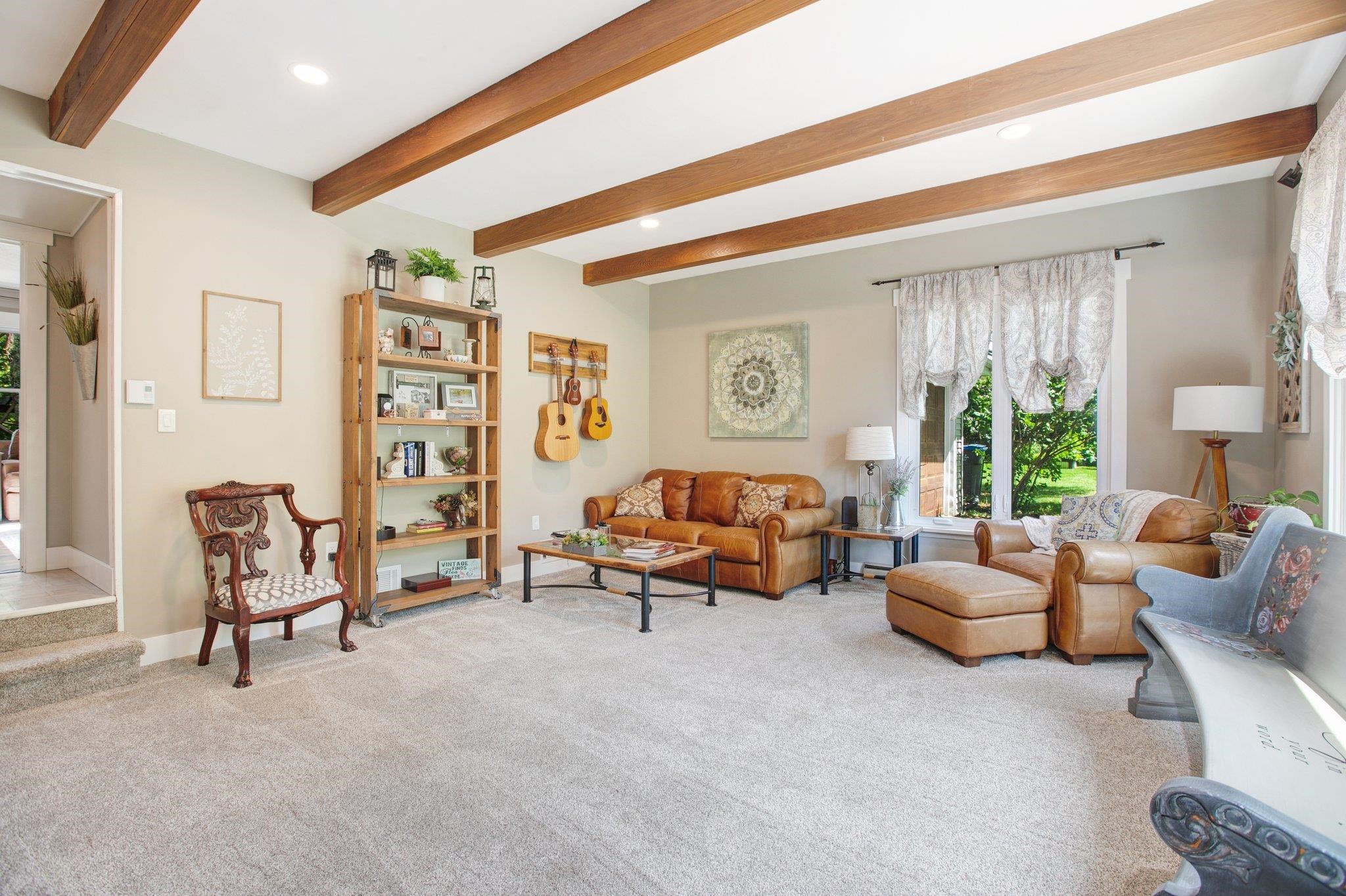 23255 Greenleaf