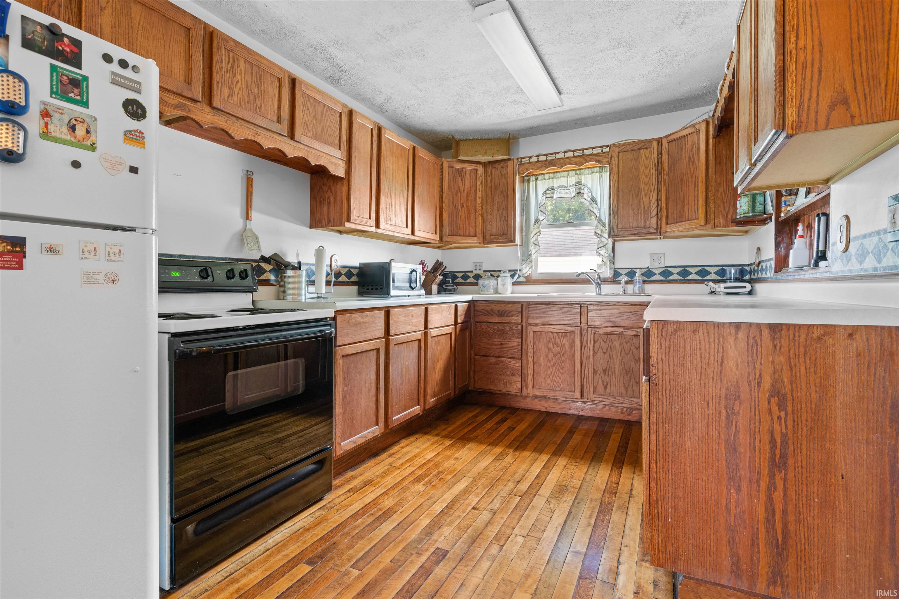 10619 Packerton