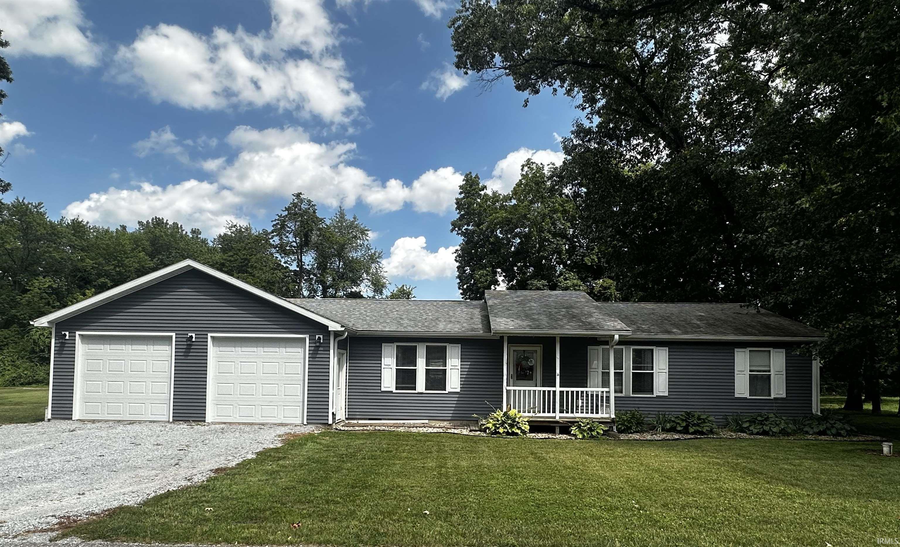 514 48 East