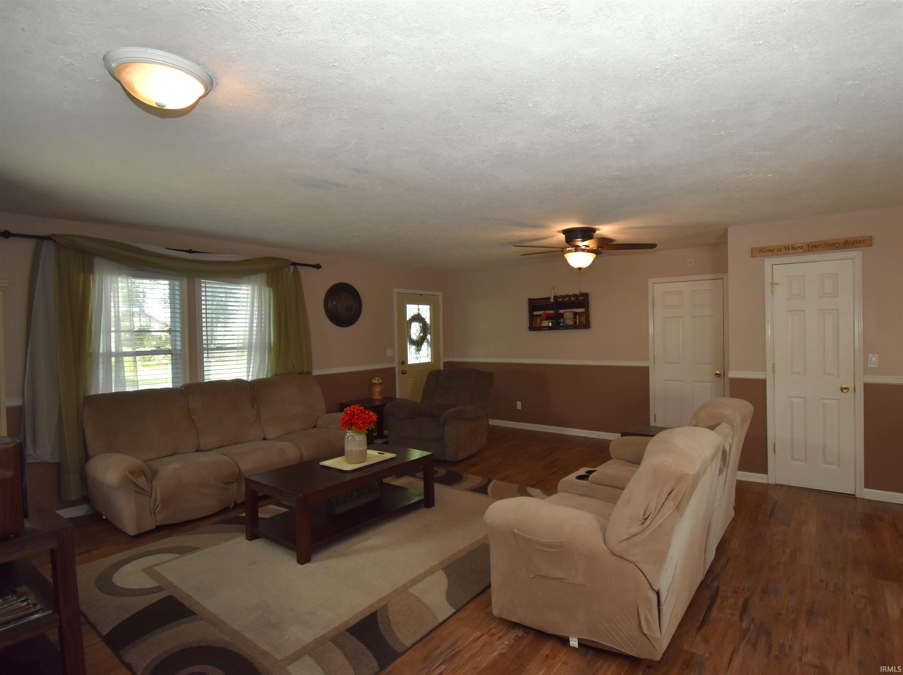 514 48 East