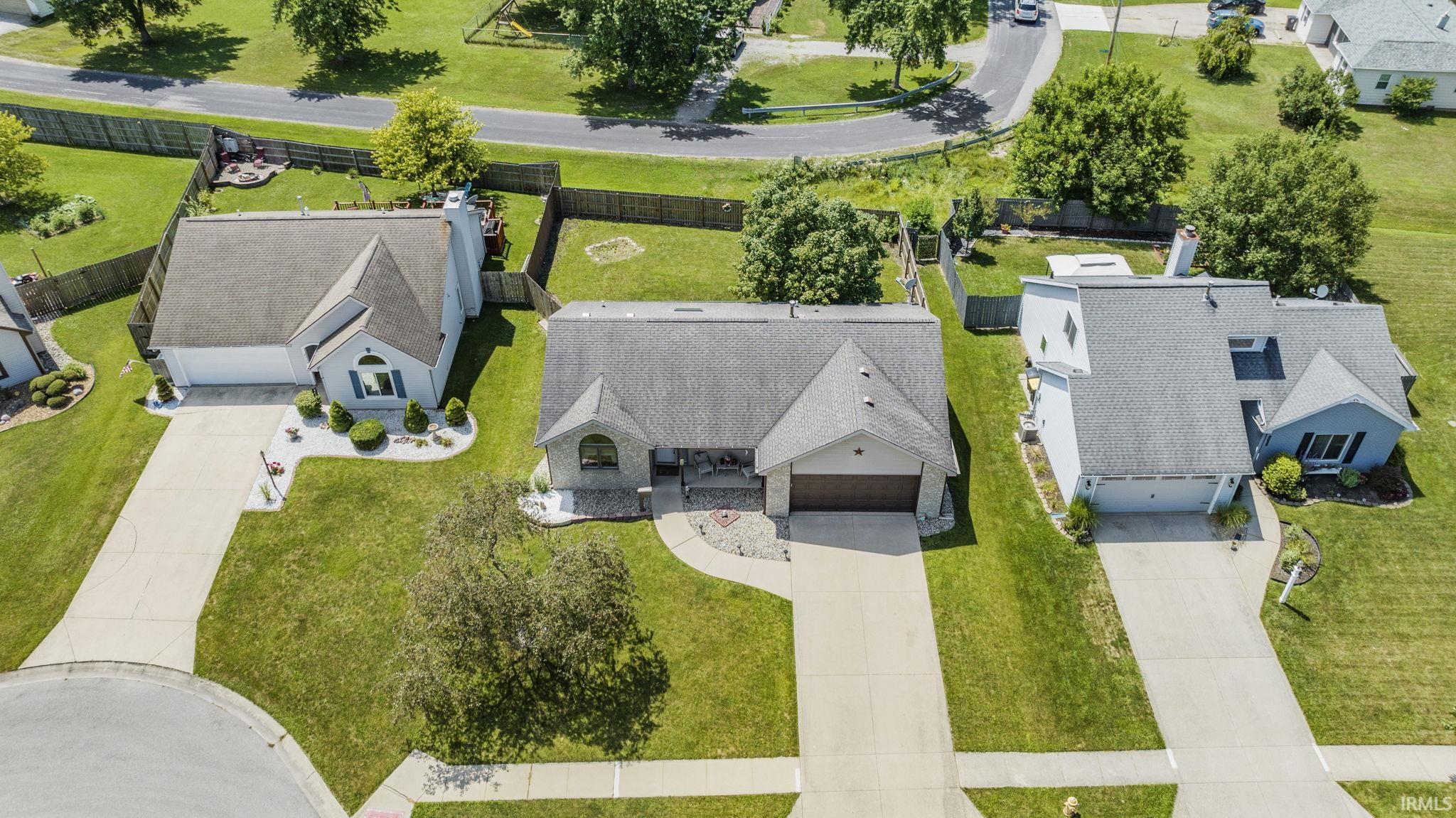 8017 Silver Springs
