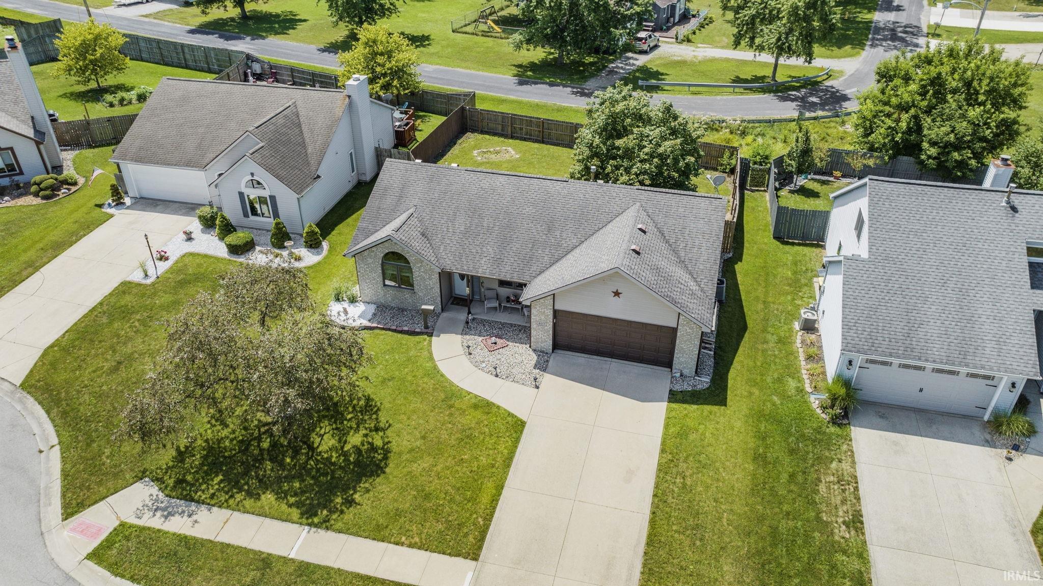 8017 Silver Springs