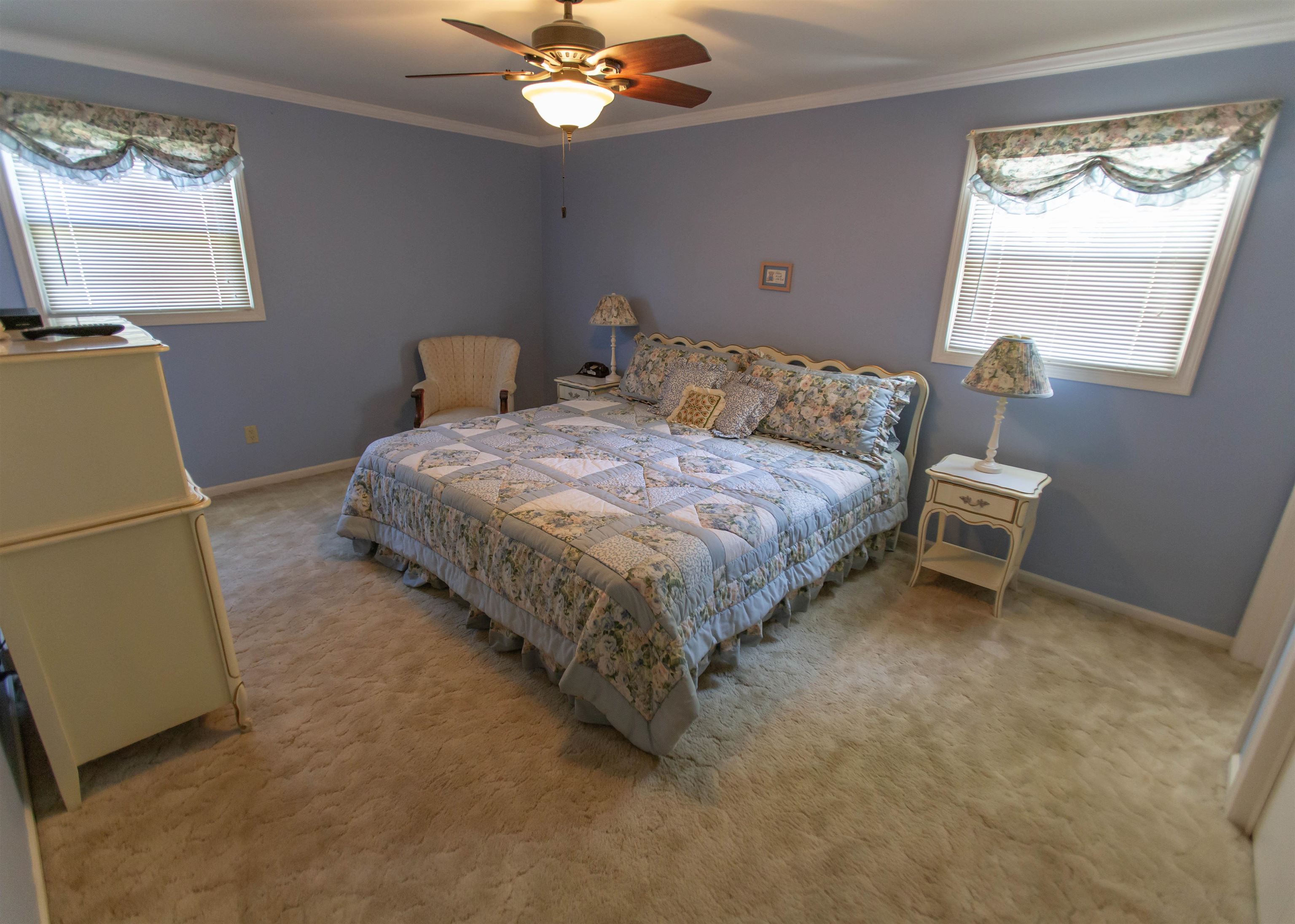 1005 Springhill