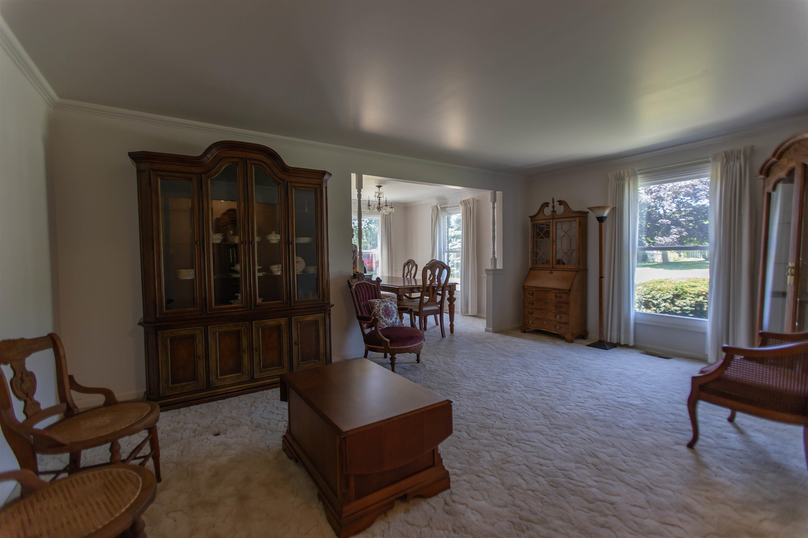 1005 Springhill