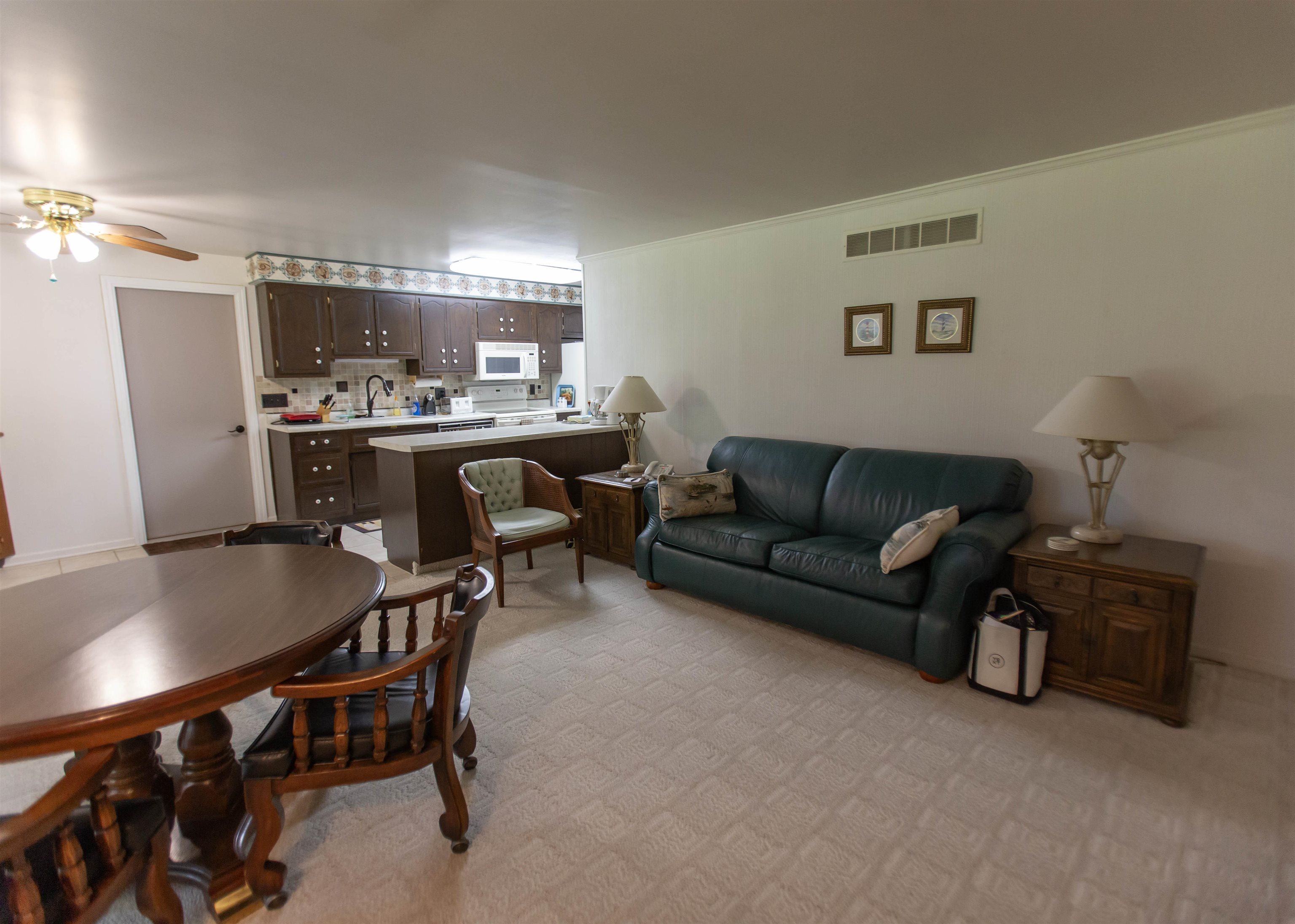 1005 Springhill