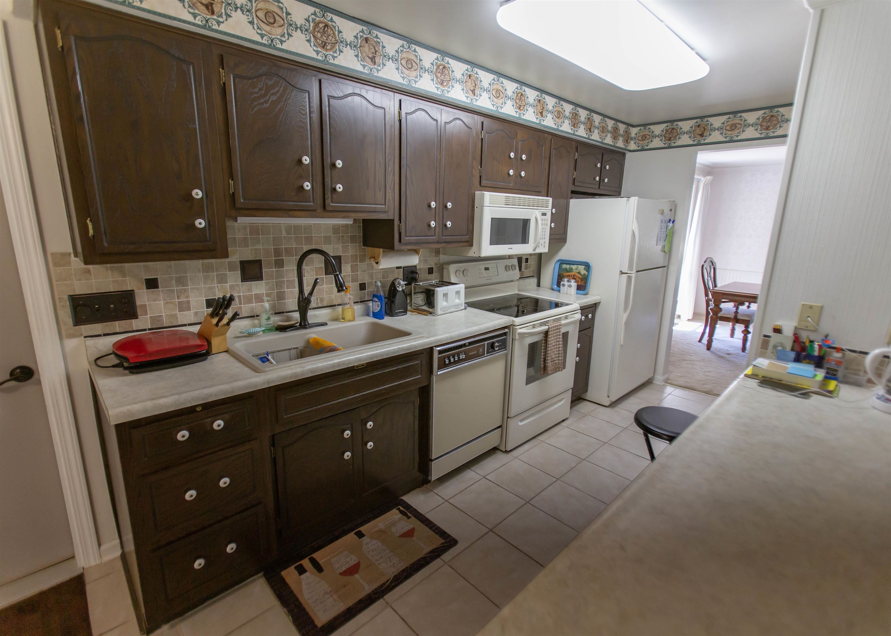 1005 Springhill