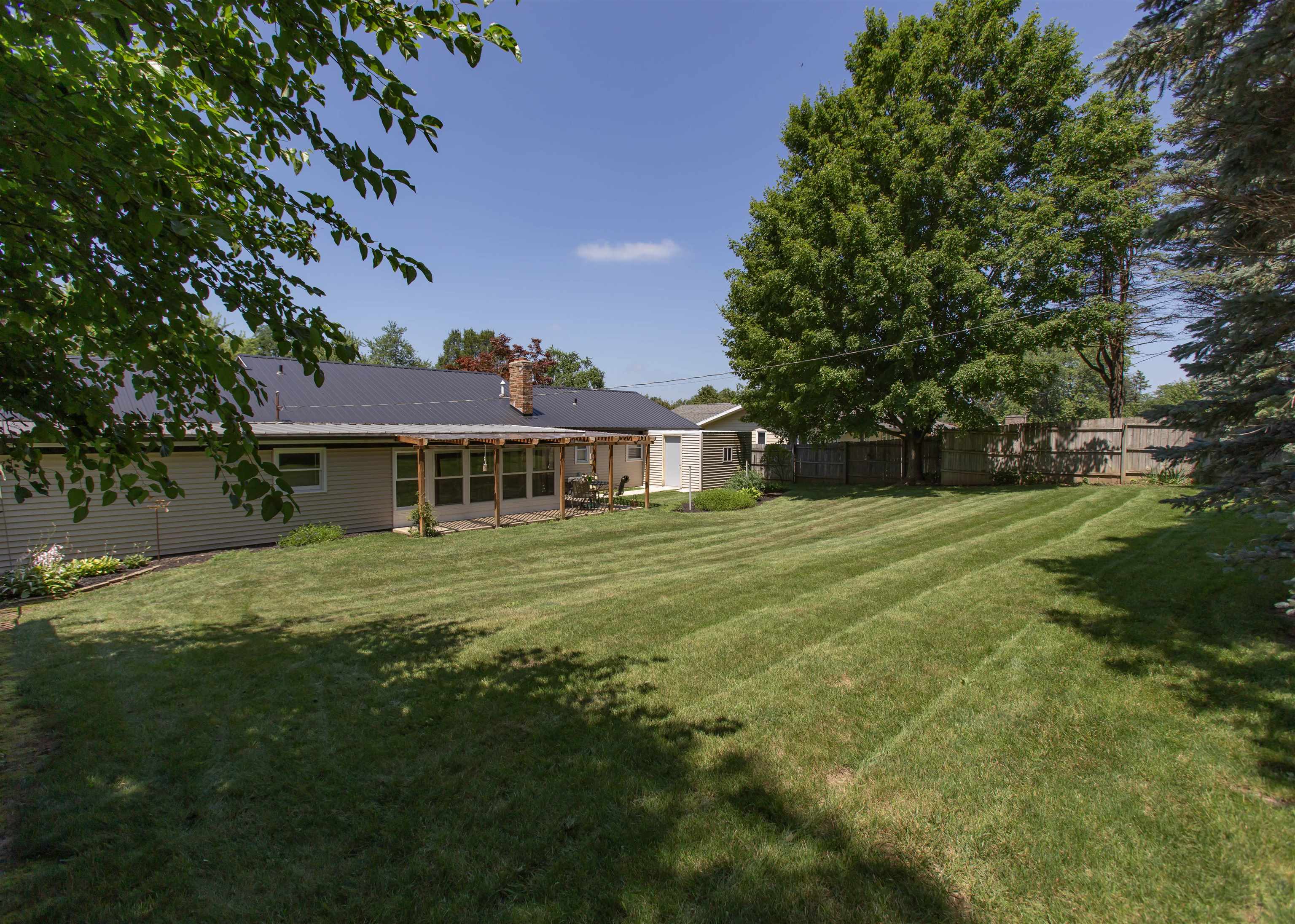 1005 Springhill
