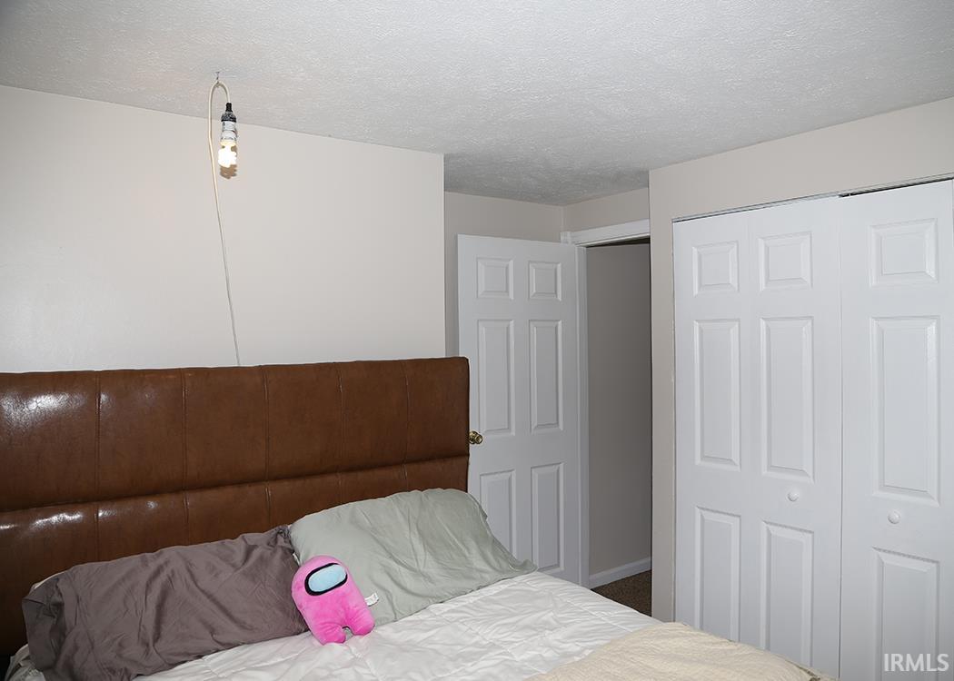 56790 Mark Manor