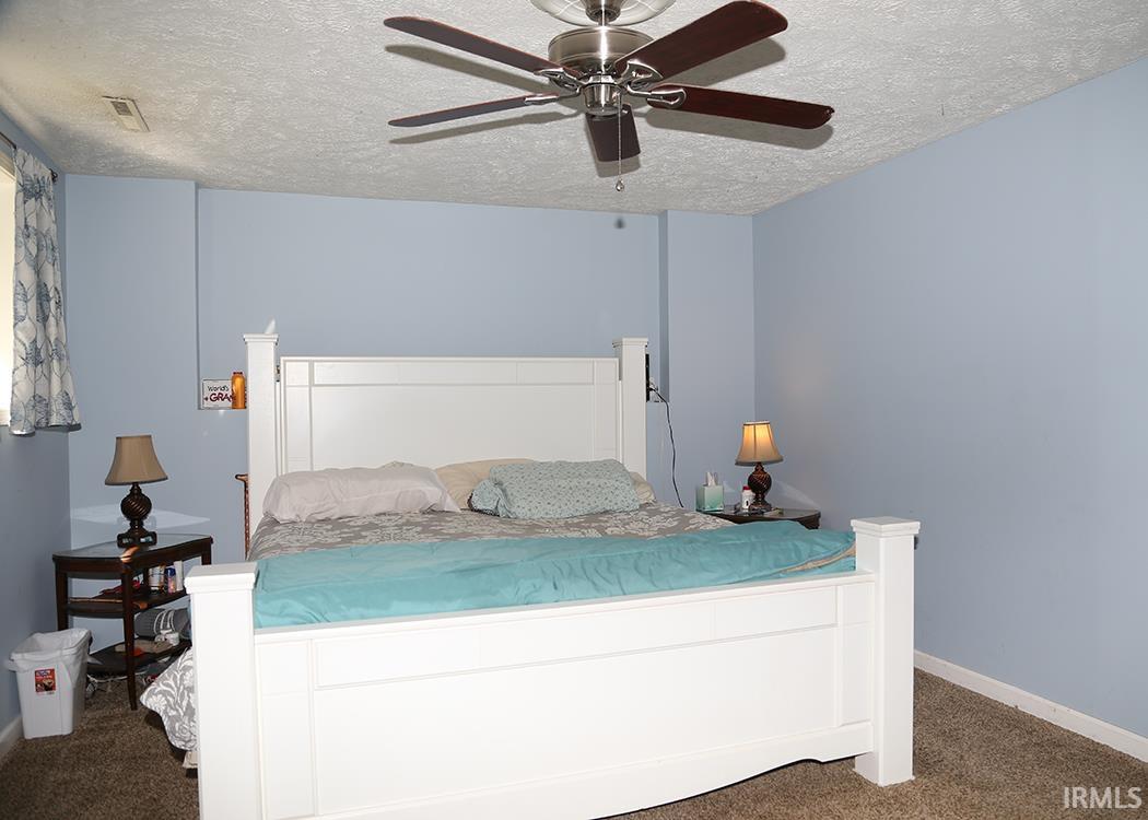 56790 Mark Manor
