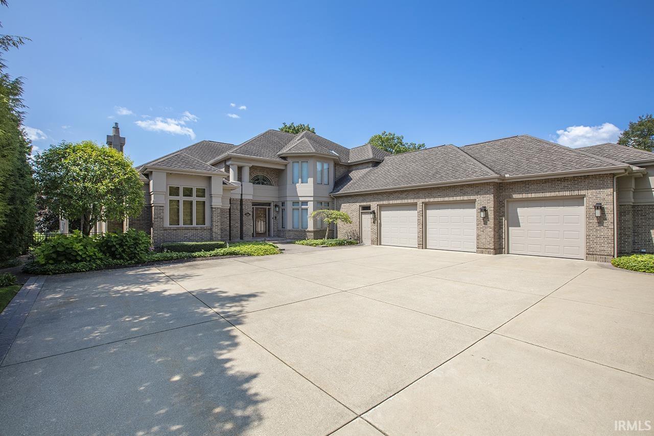 2505 Greenleaf