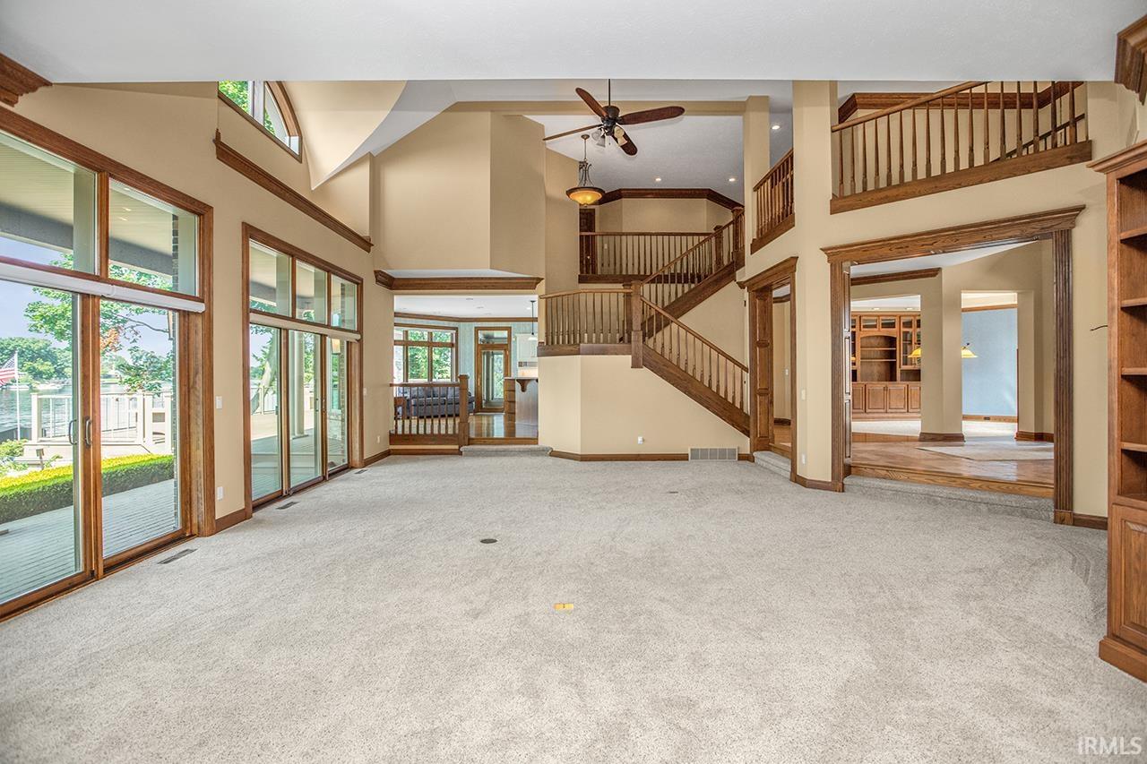 2505 Greenleaf