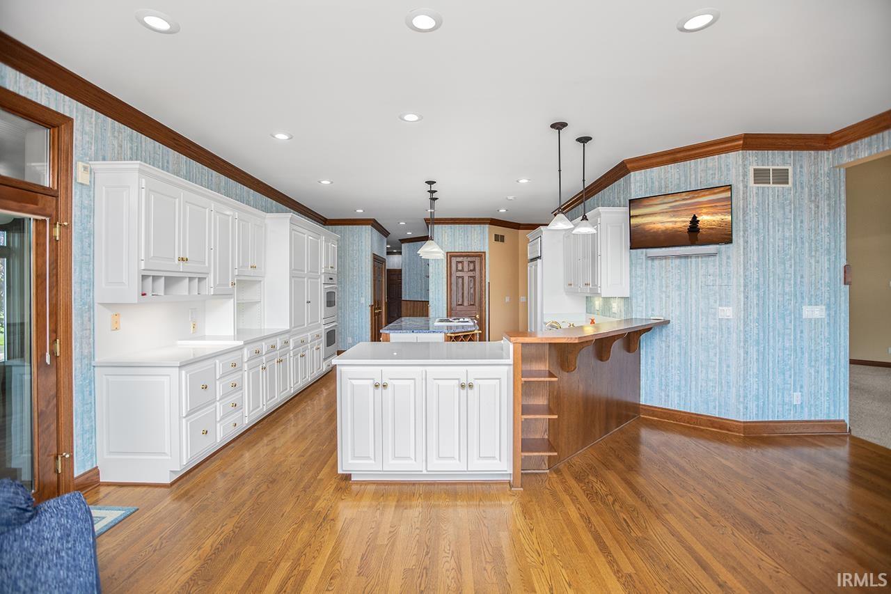 2505 Greenleaf