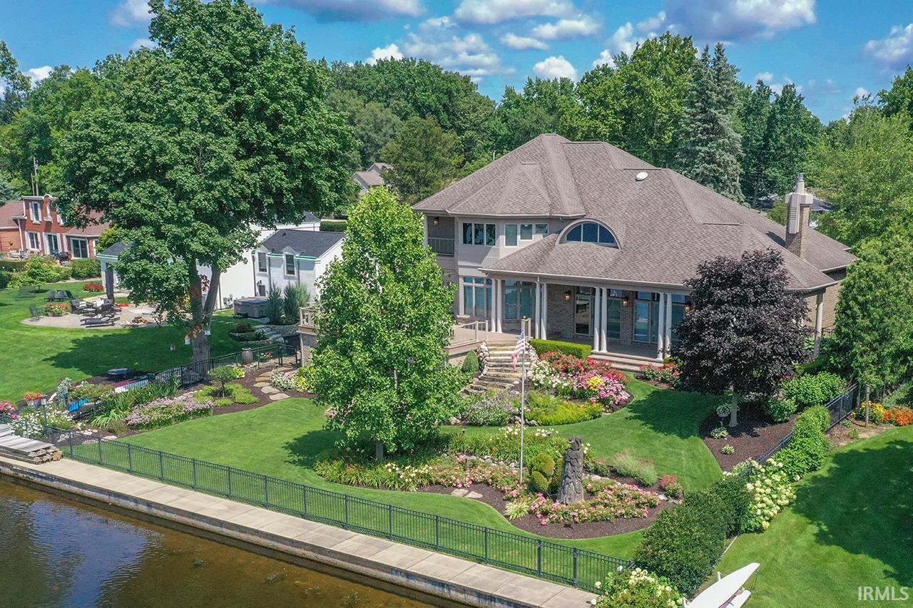 2505 Greenleaf