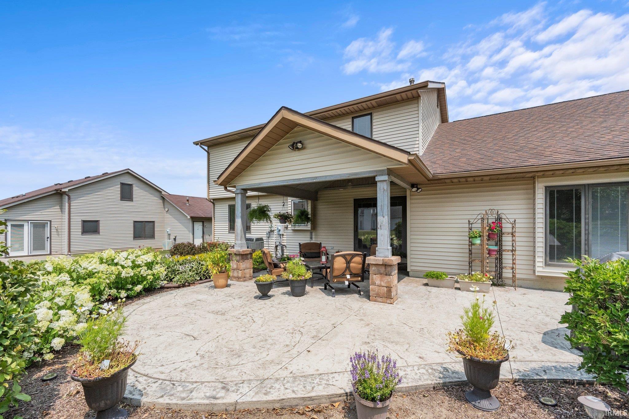 8515 Stand Ridge