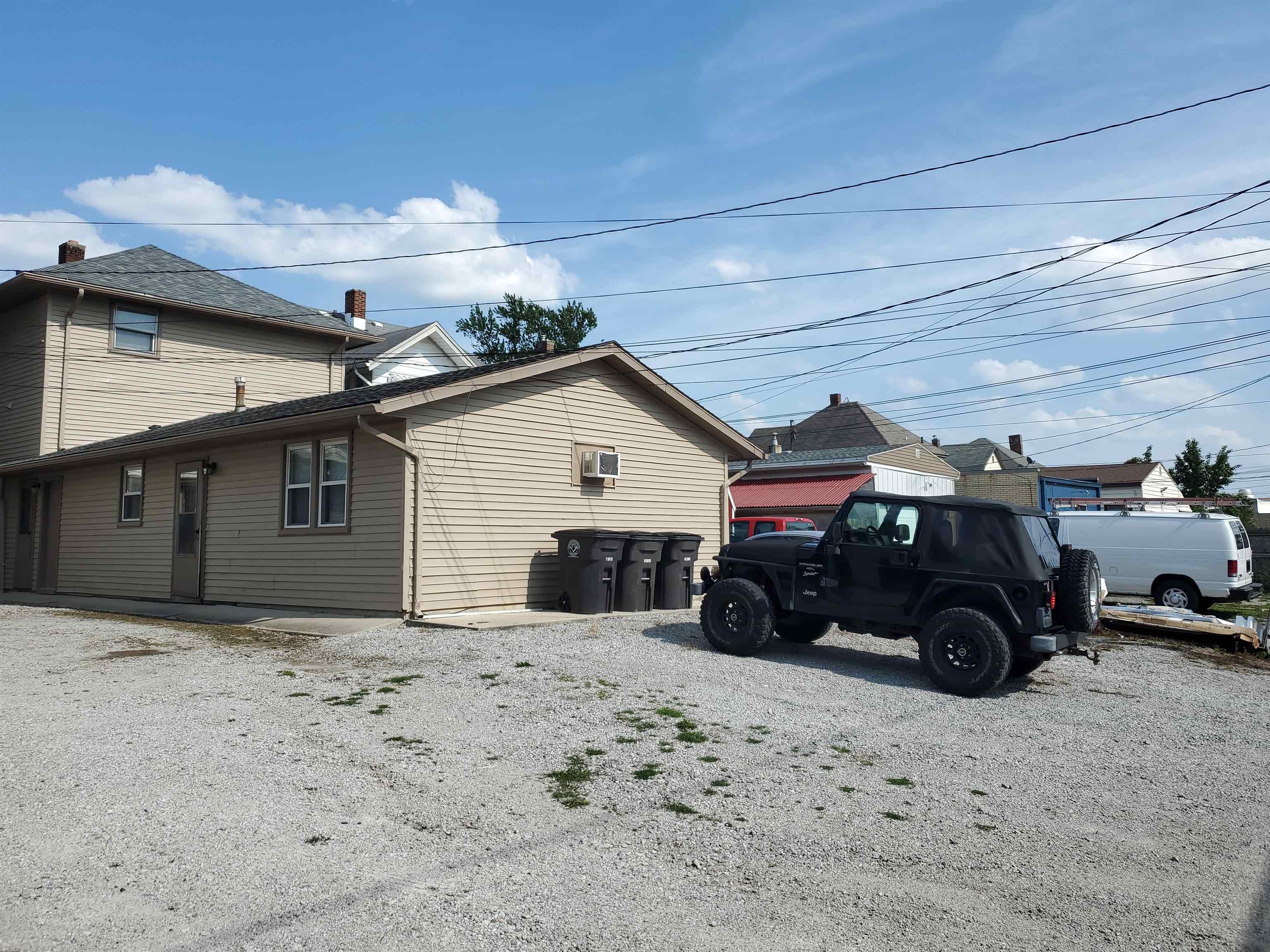3128 Calhoun