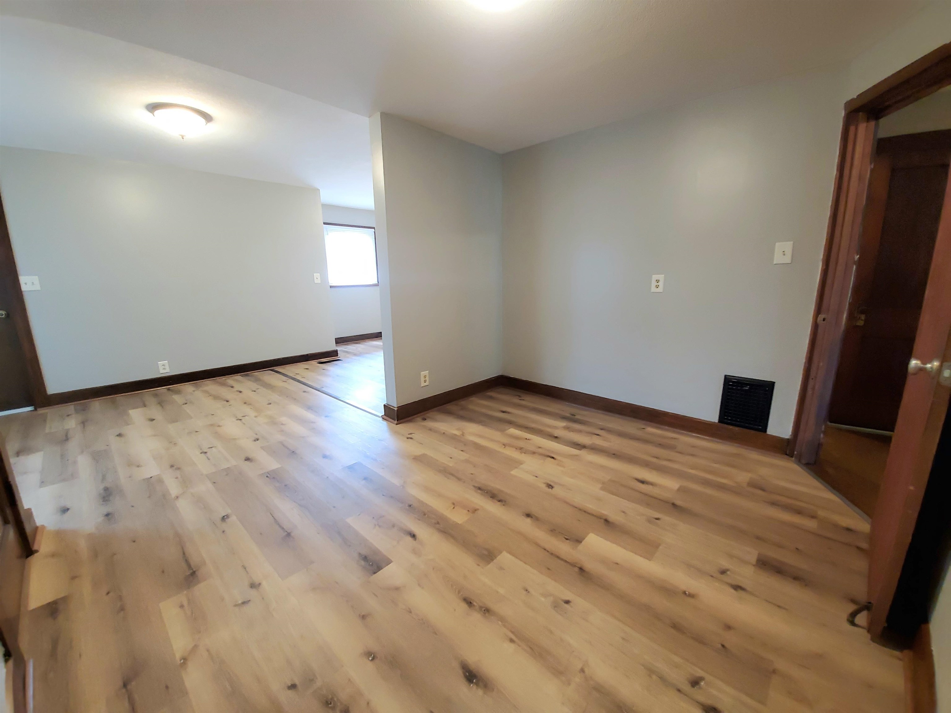 3128 Calhoun