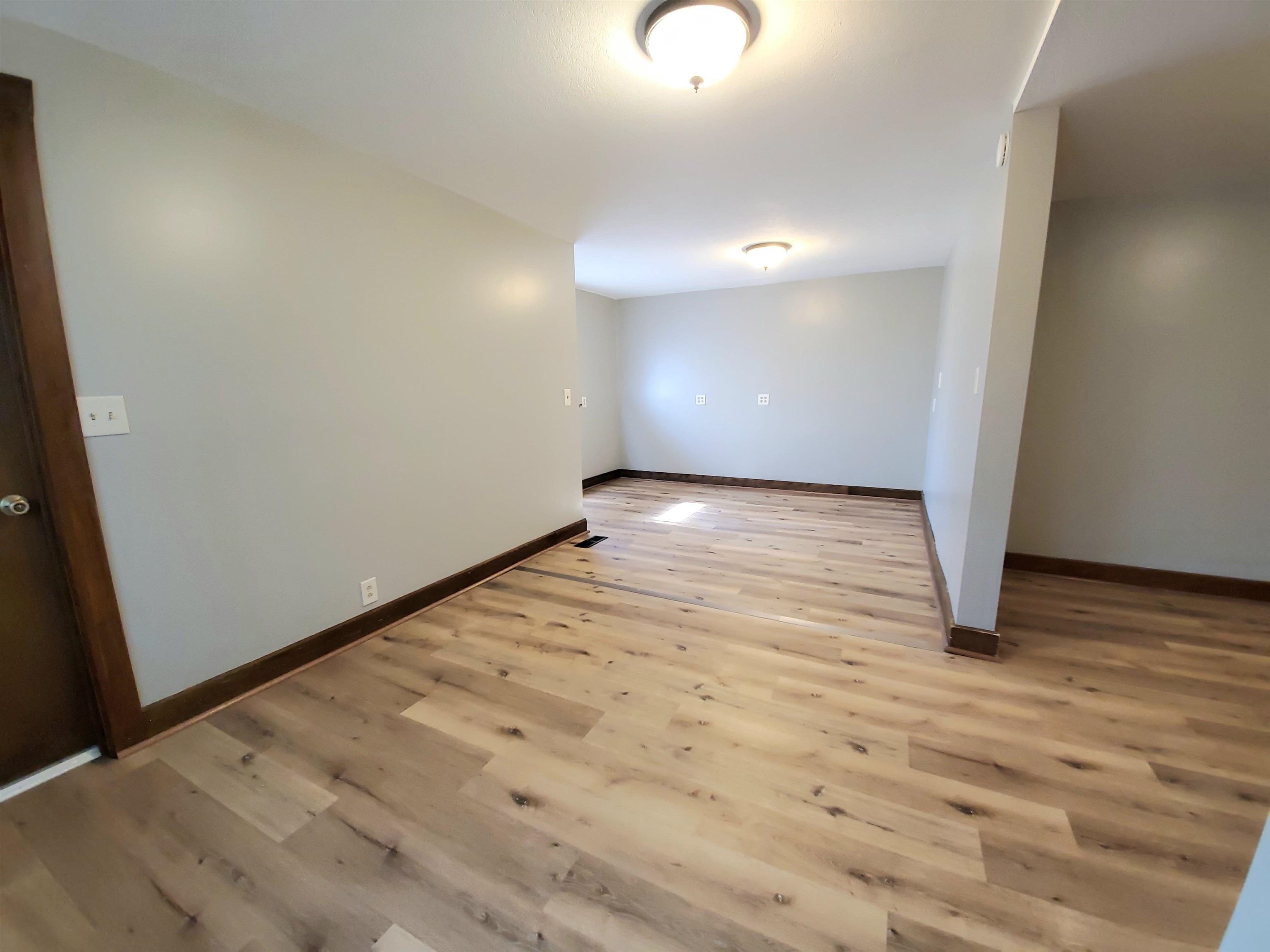 3128 Calhoun