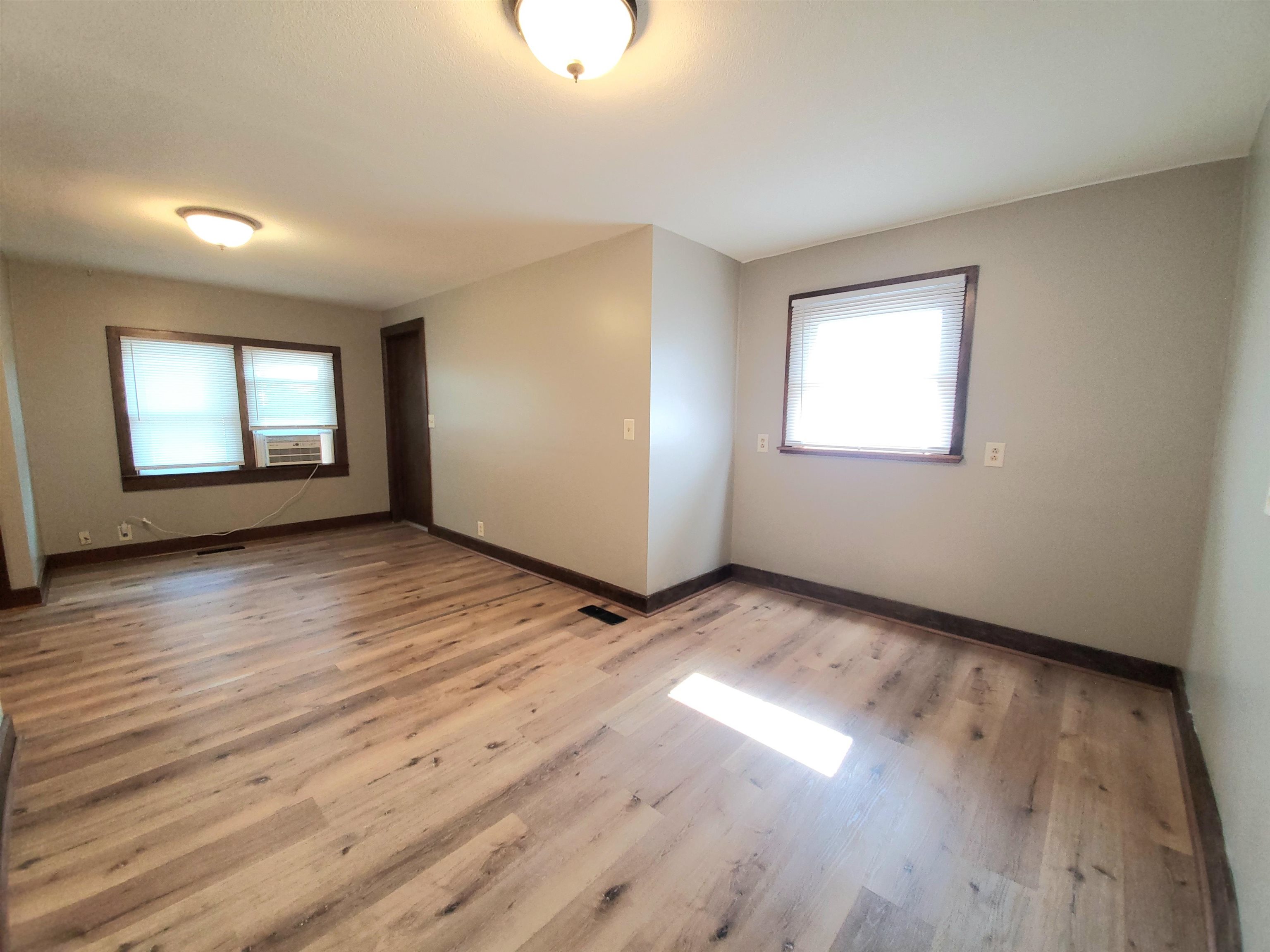 3128 Calhoun