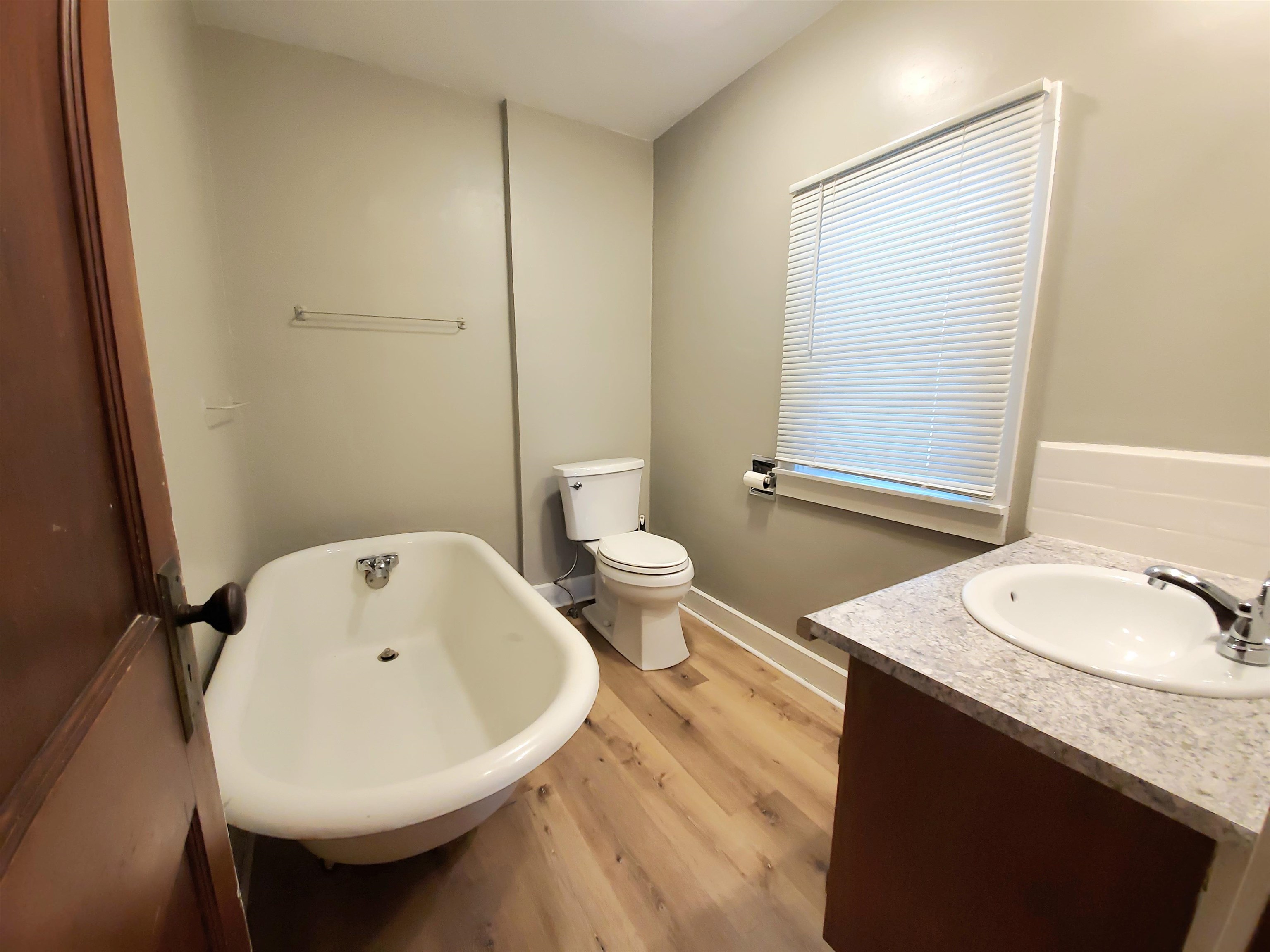 3128 Calhoun