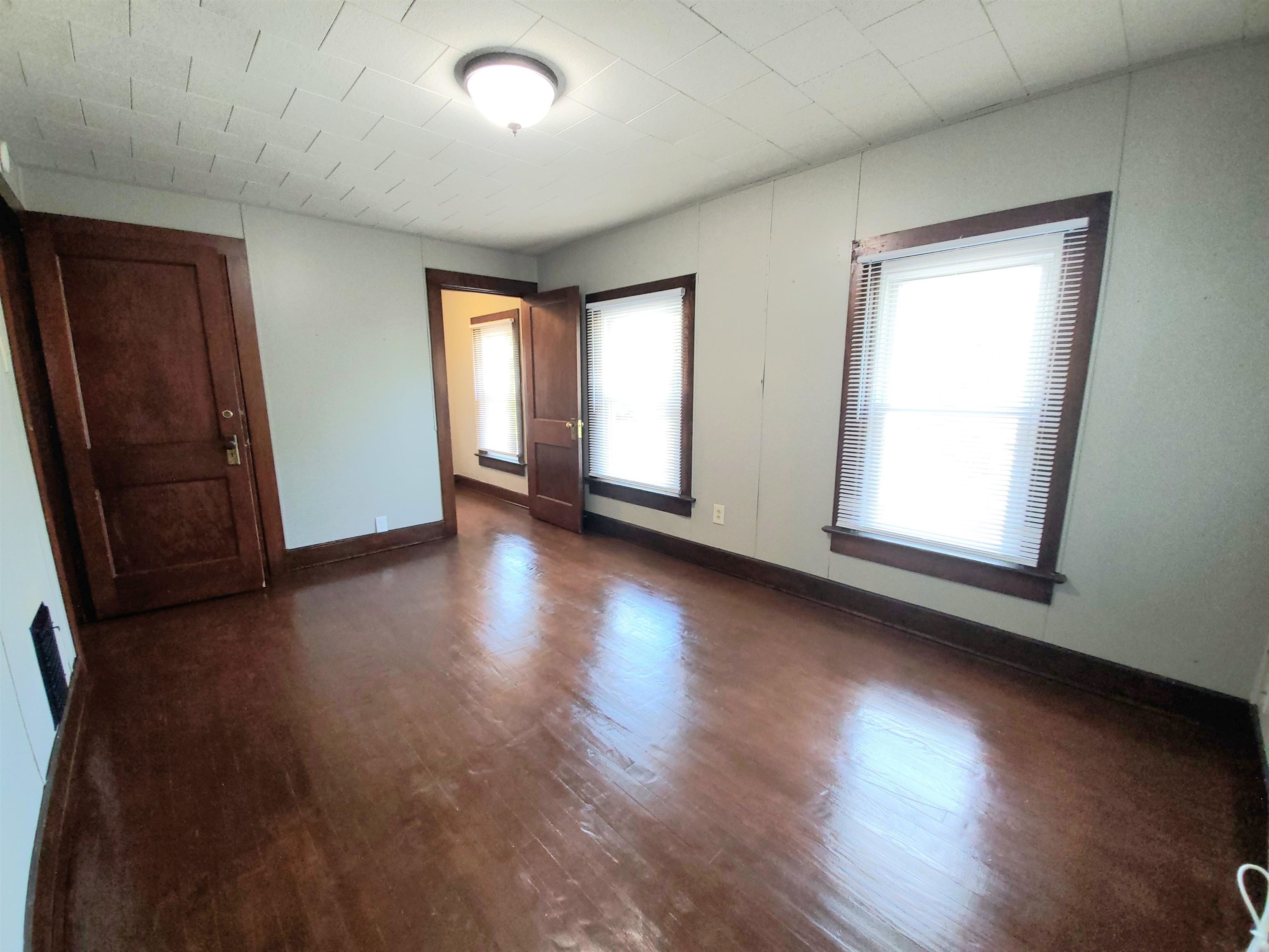 3128 Calhoun