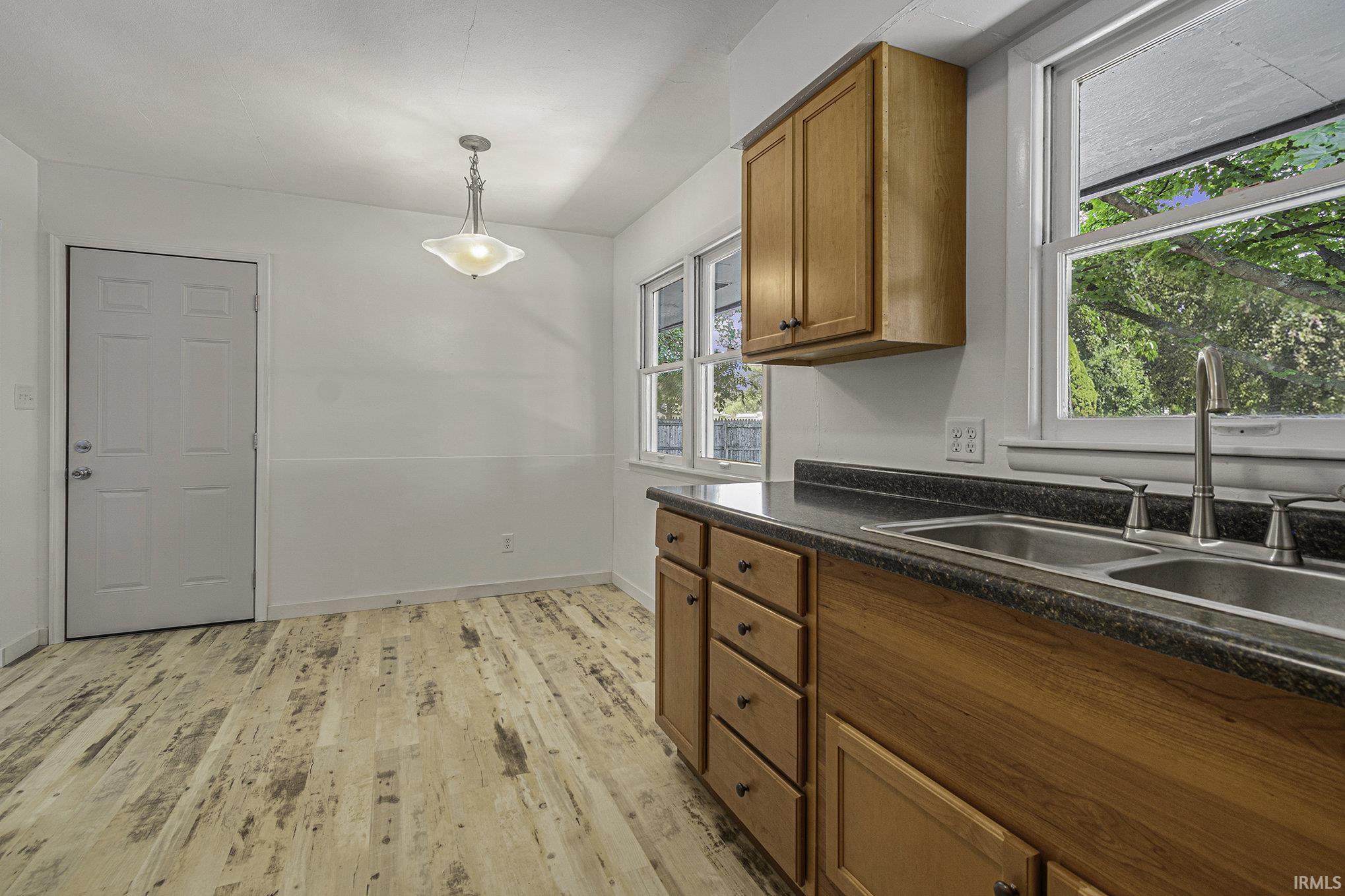 1515 Johnson