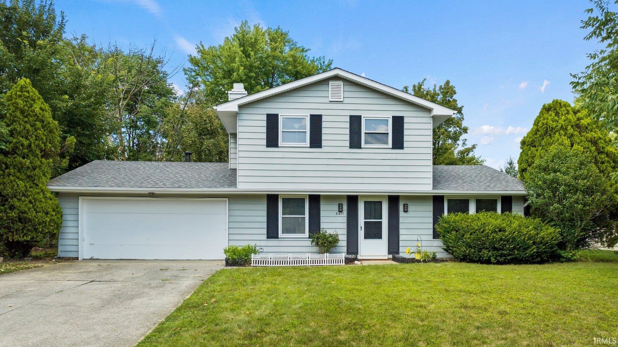 8211 Roxboro
