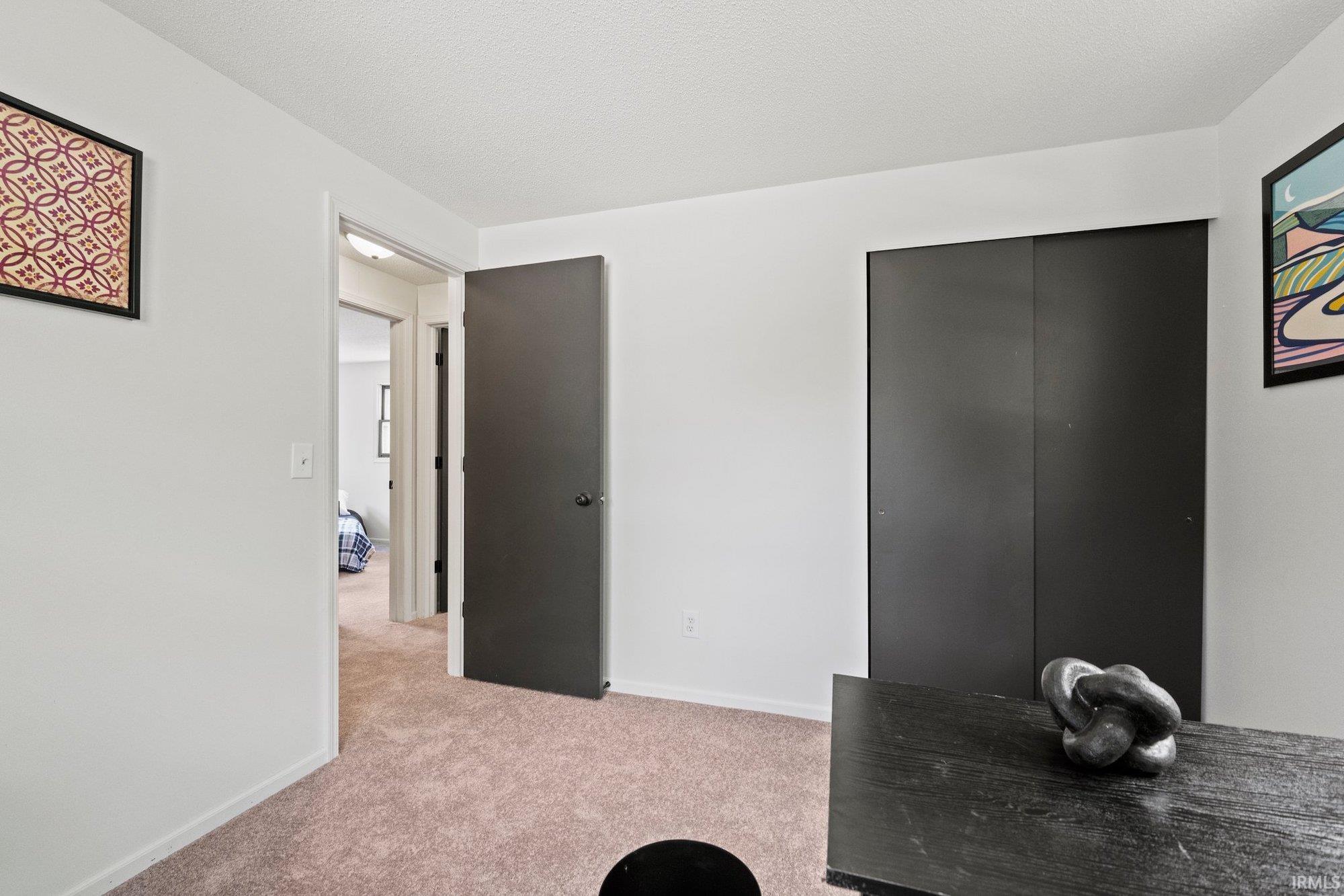 8211 Roxboro