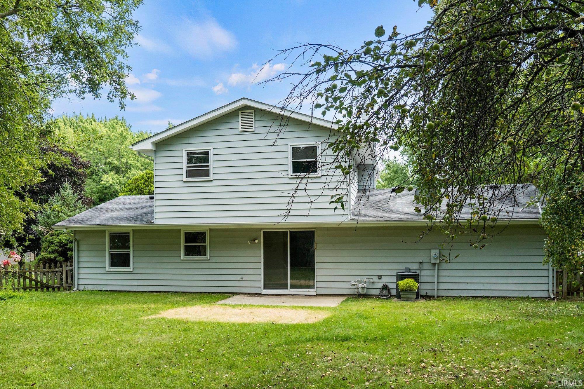 8211 Roxboro