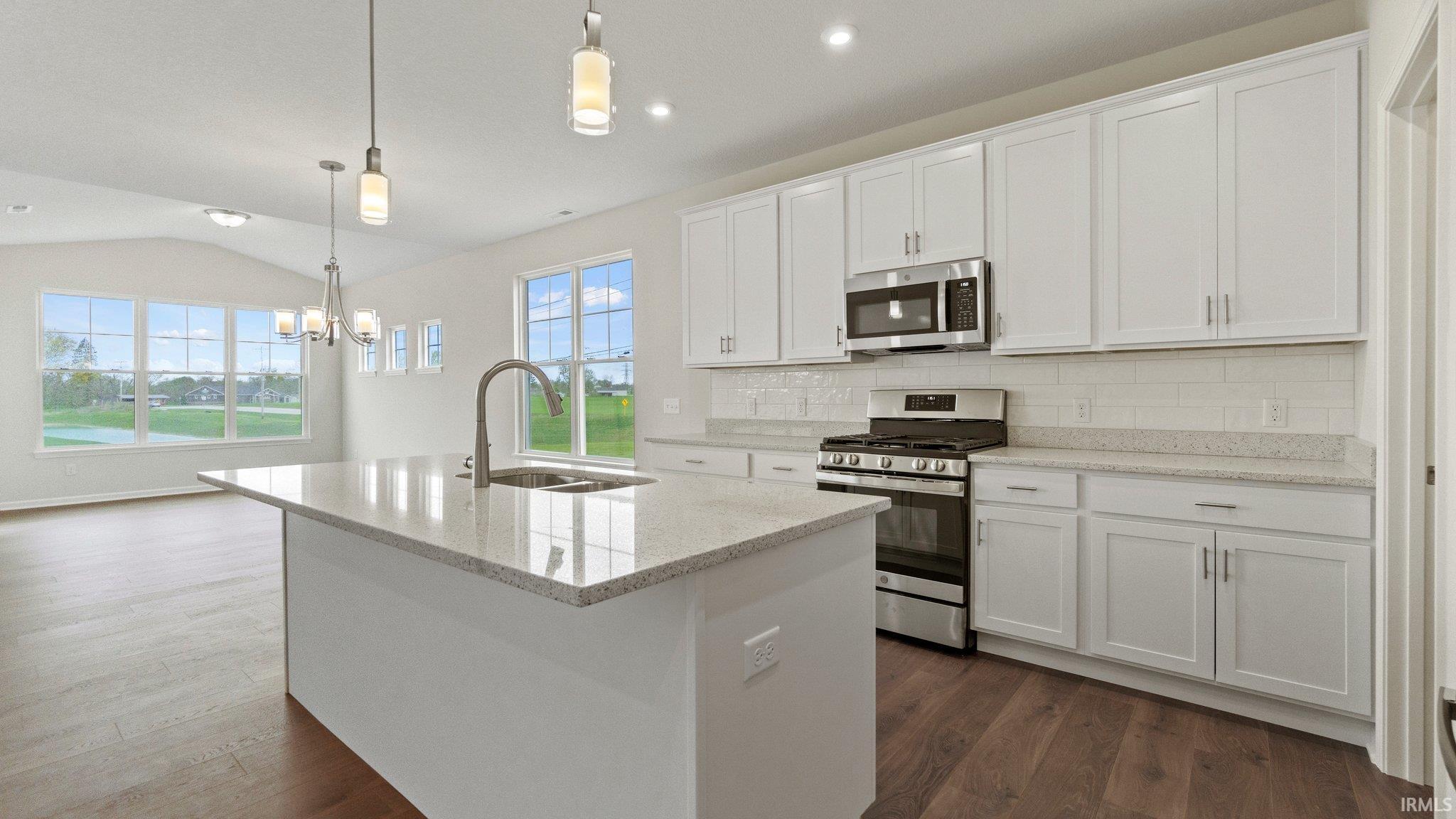 8947 Belmont Wood