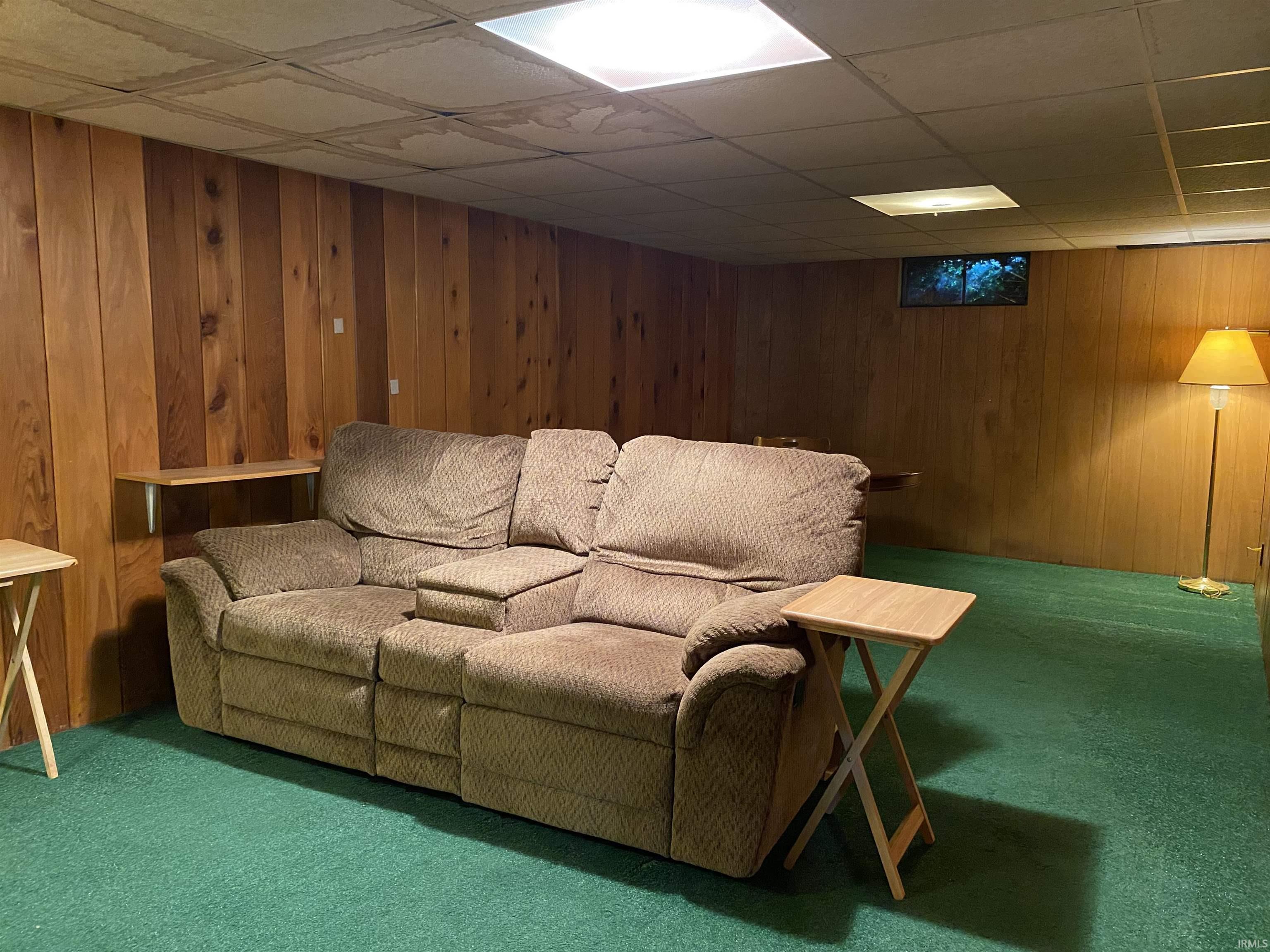 1702 Ewing