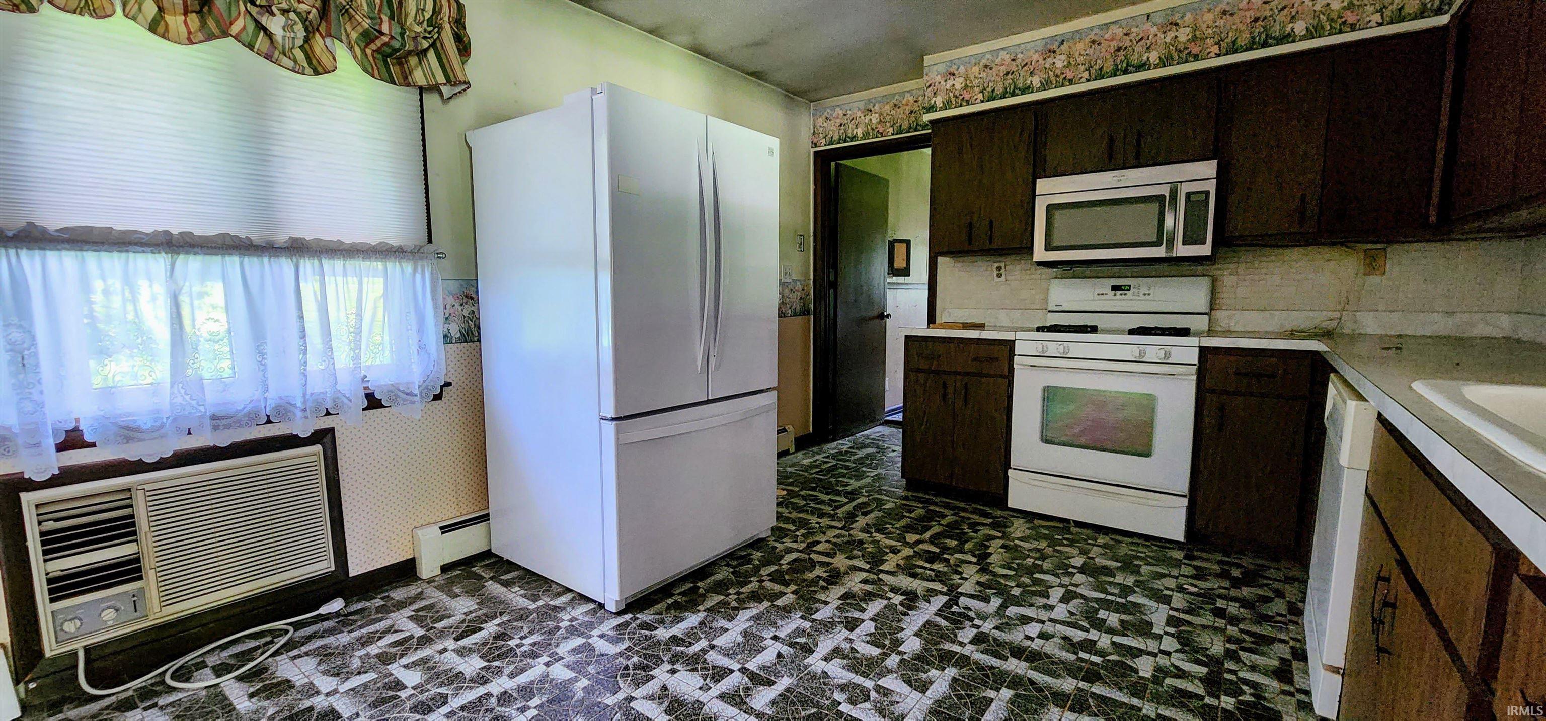 11241 Wawasee Circle East