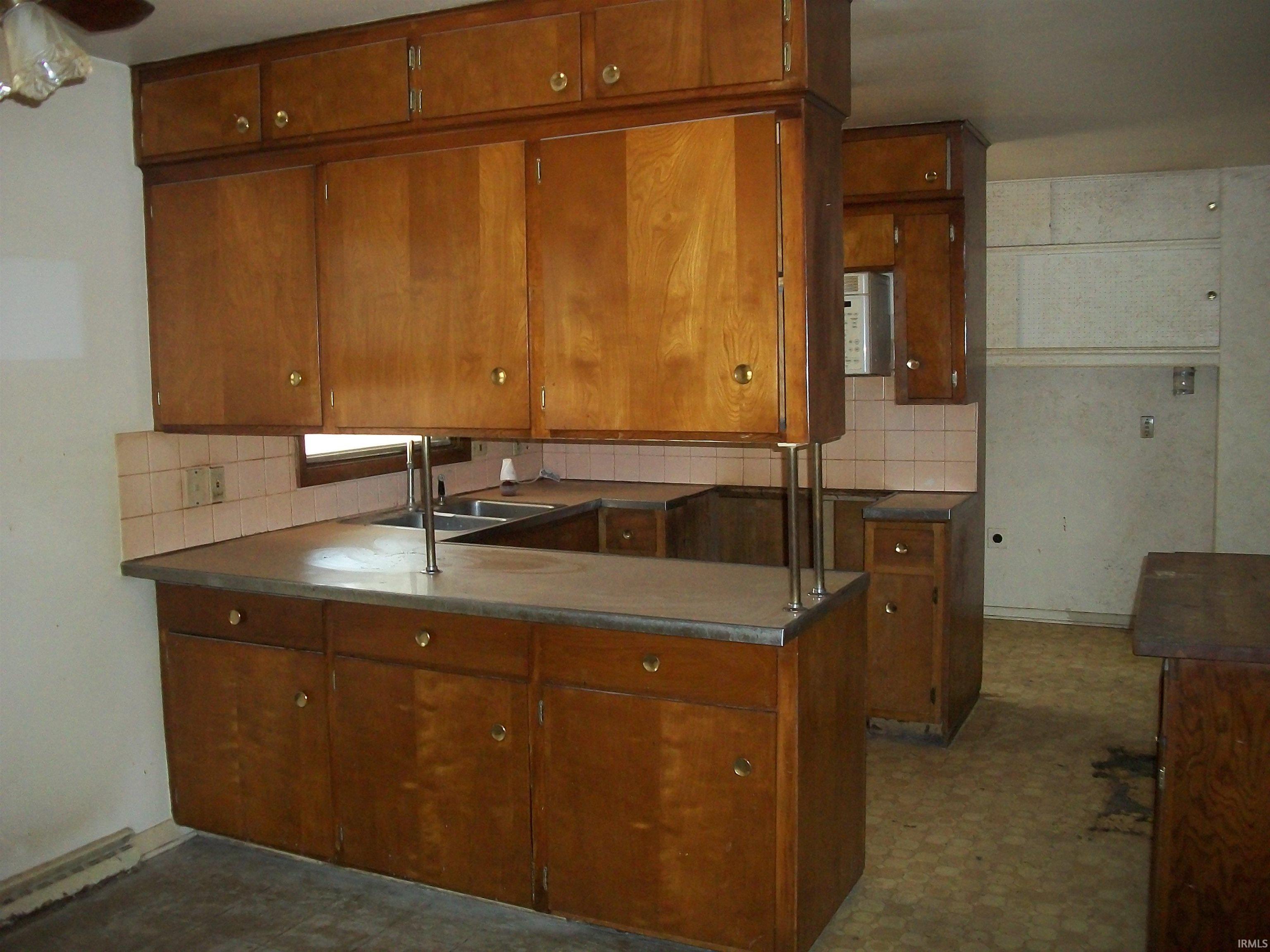 2825 Corby